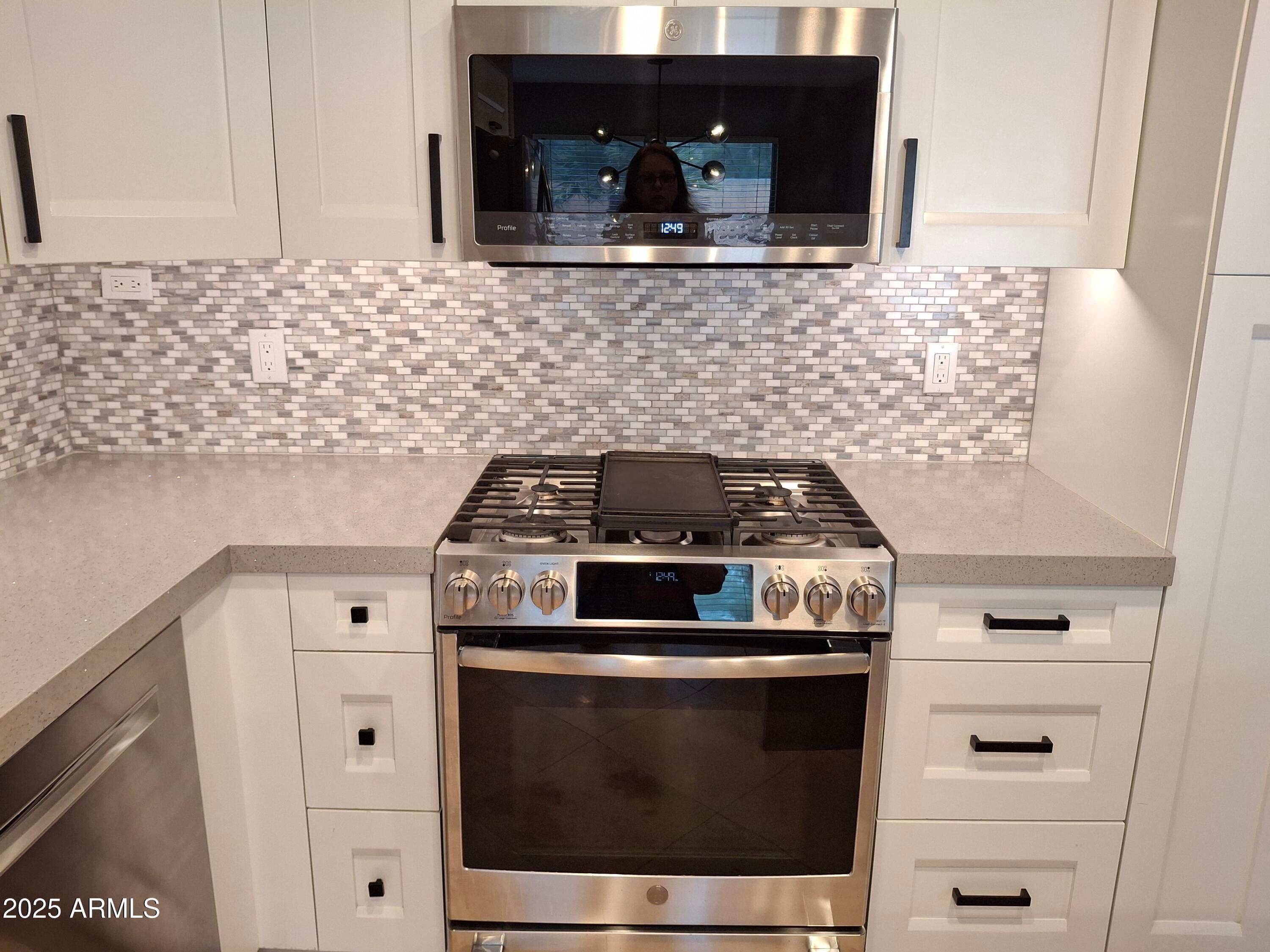 4520 E Mossman Road, Phoenix, AZ 85050