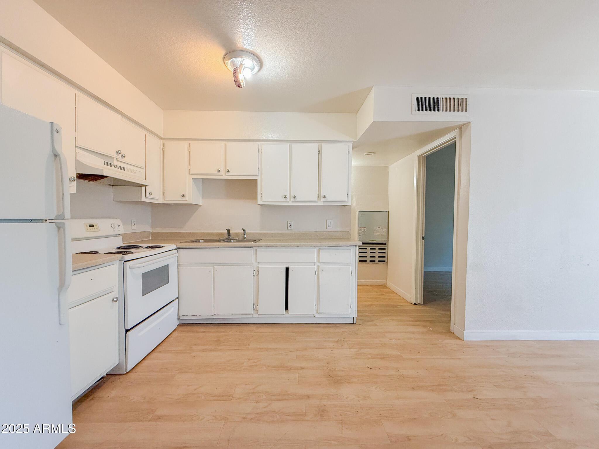  UNIT 11, Phoenix, AZ, 85021