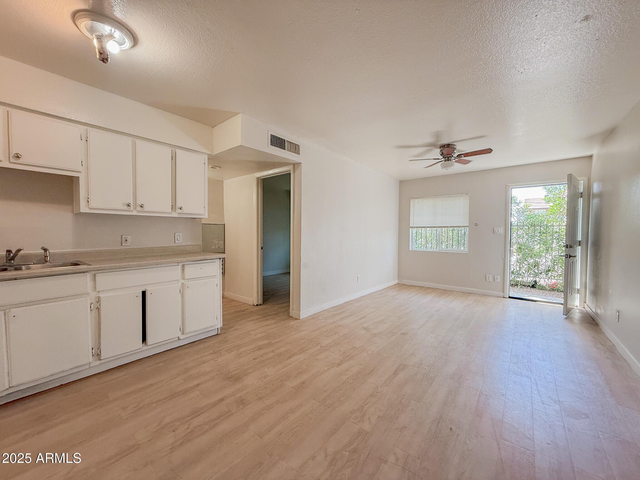  UNIT 11, Phoenix, AZ, 85021