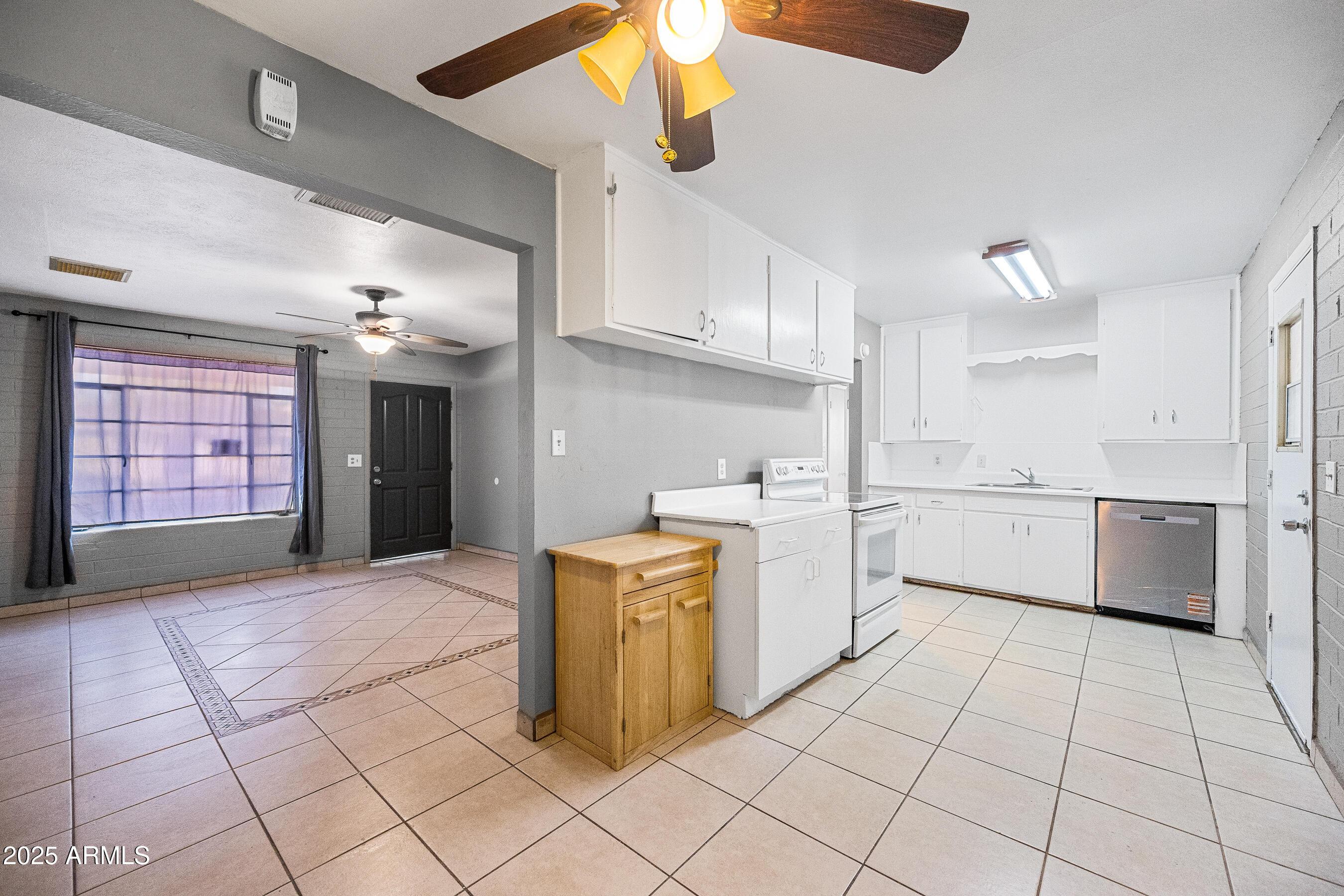2057 E 10th Street, Tempe, AZ, 85281