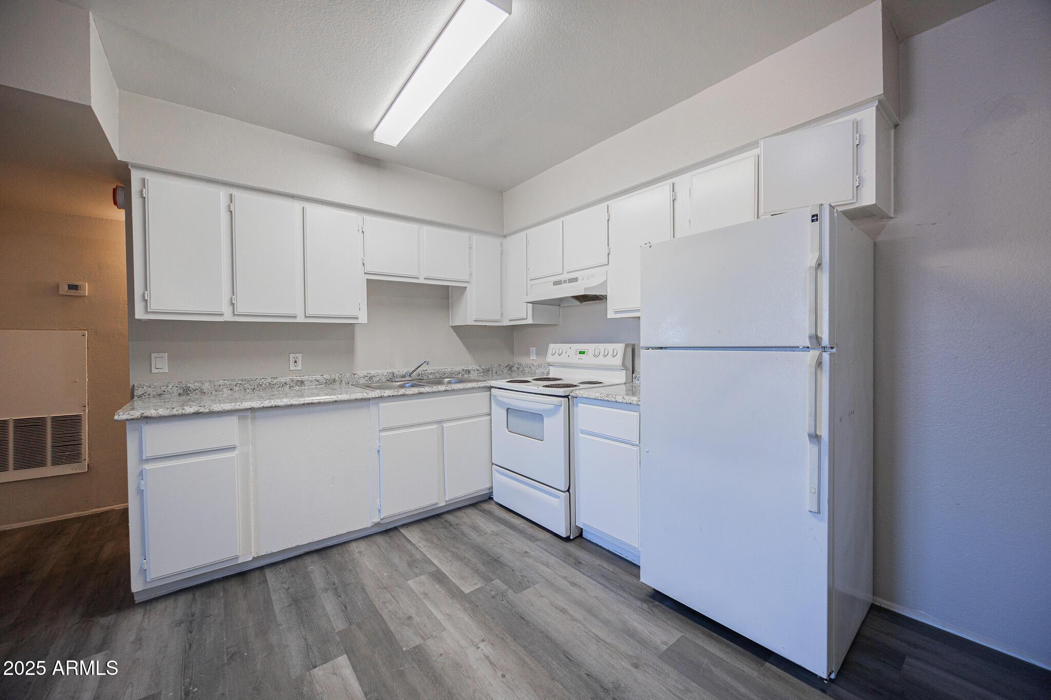1703 W Mountain View Road UNIT 14, Phoenix, AZ, 85021