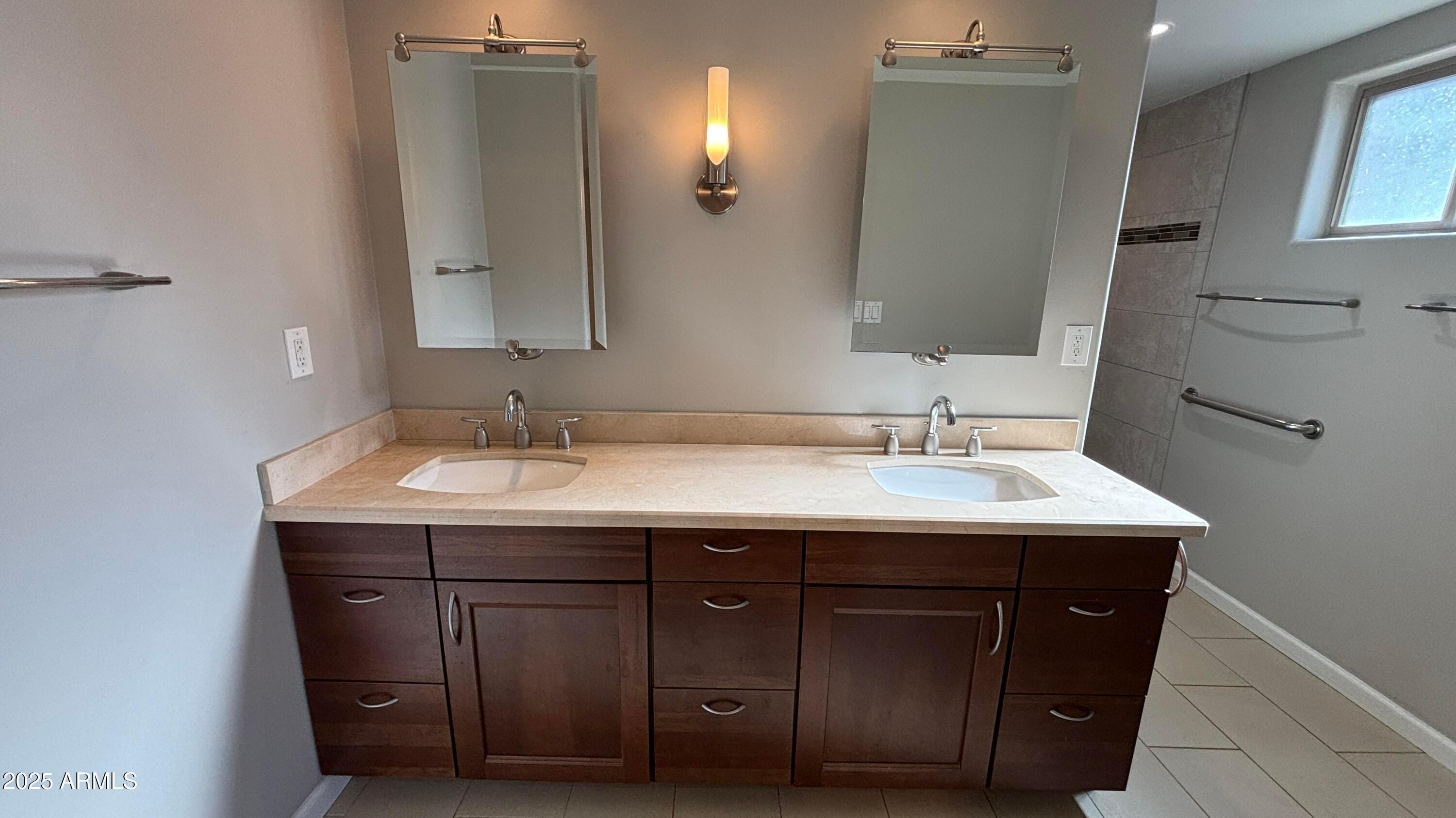 Scottsdale, AZ, 85250