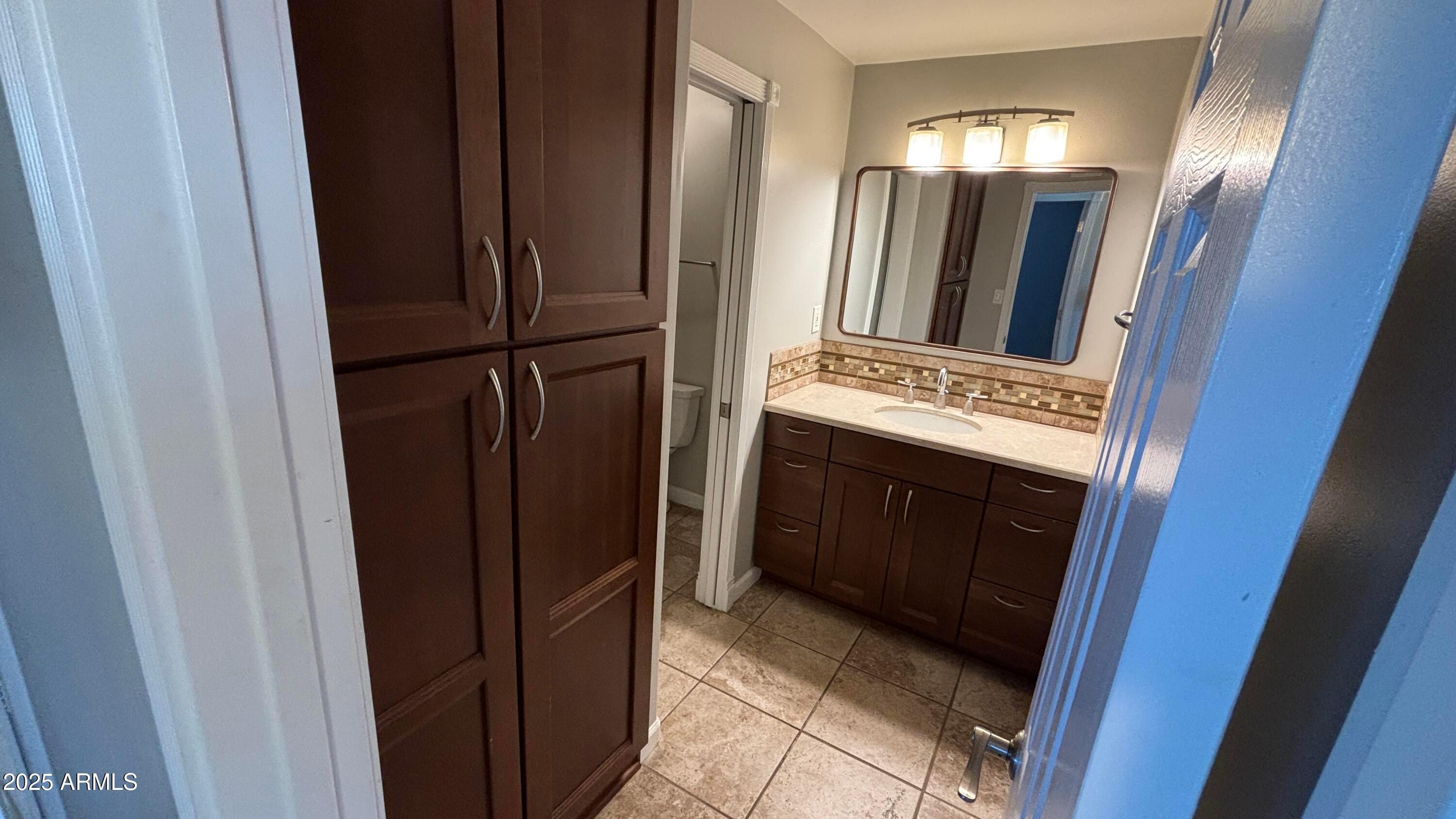 Scottsdale, AZ, 85250
