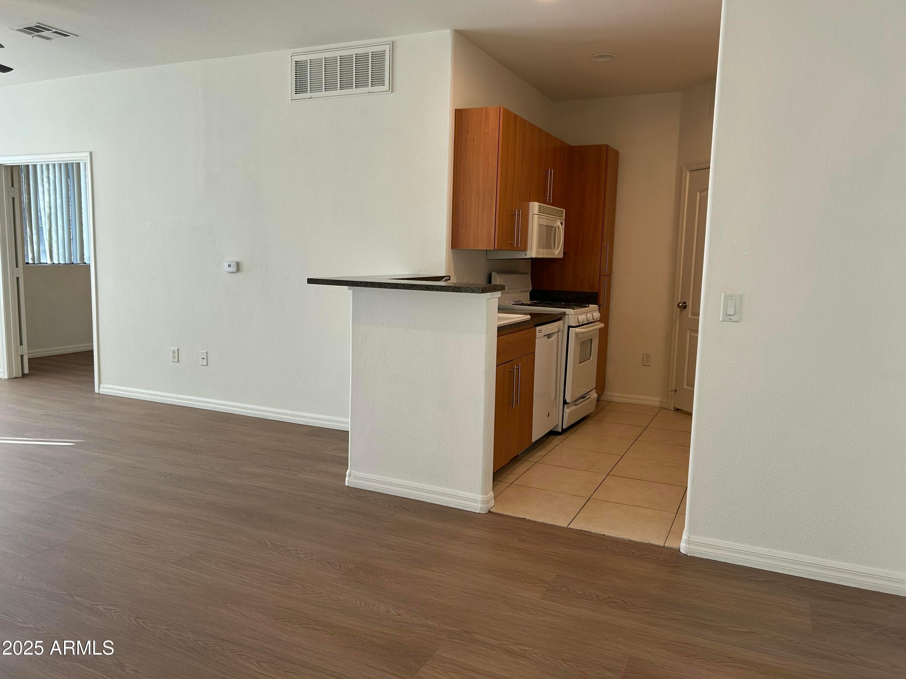  UNIT 2123, Phoenix, AZ, 85054