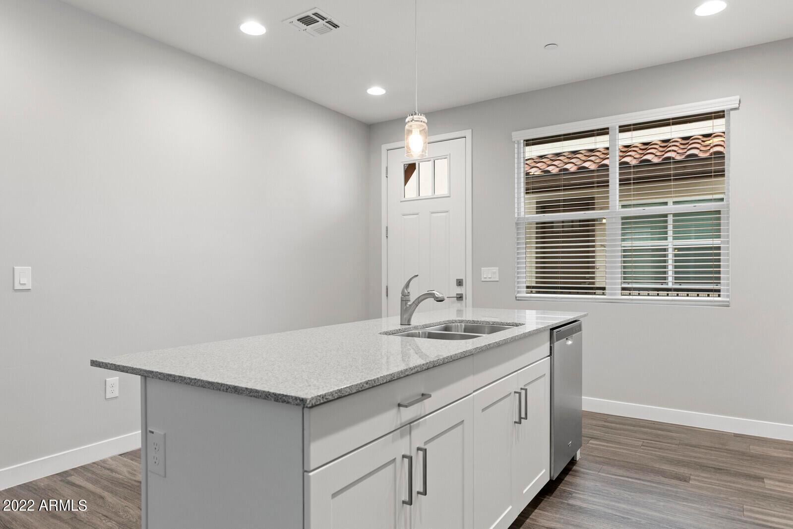 2245 N Dayton Street Apt 4, Phoenix, AZ 85006