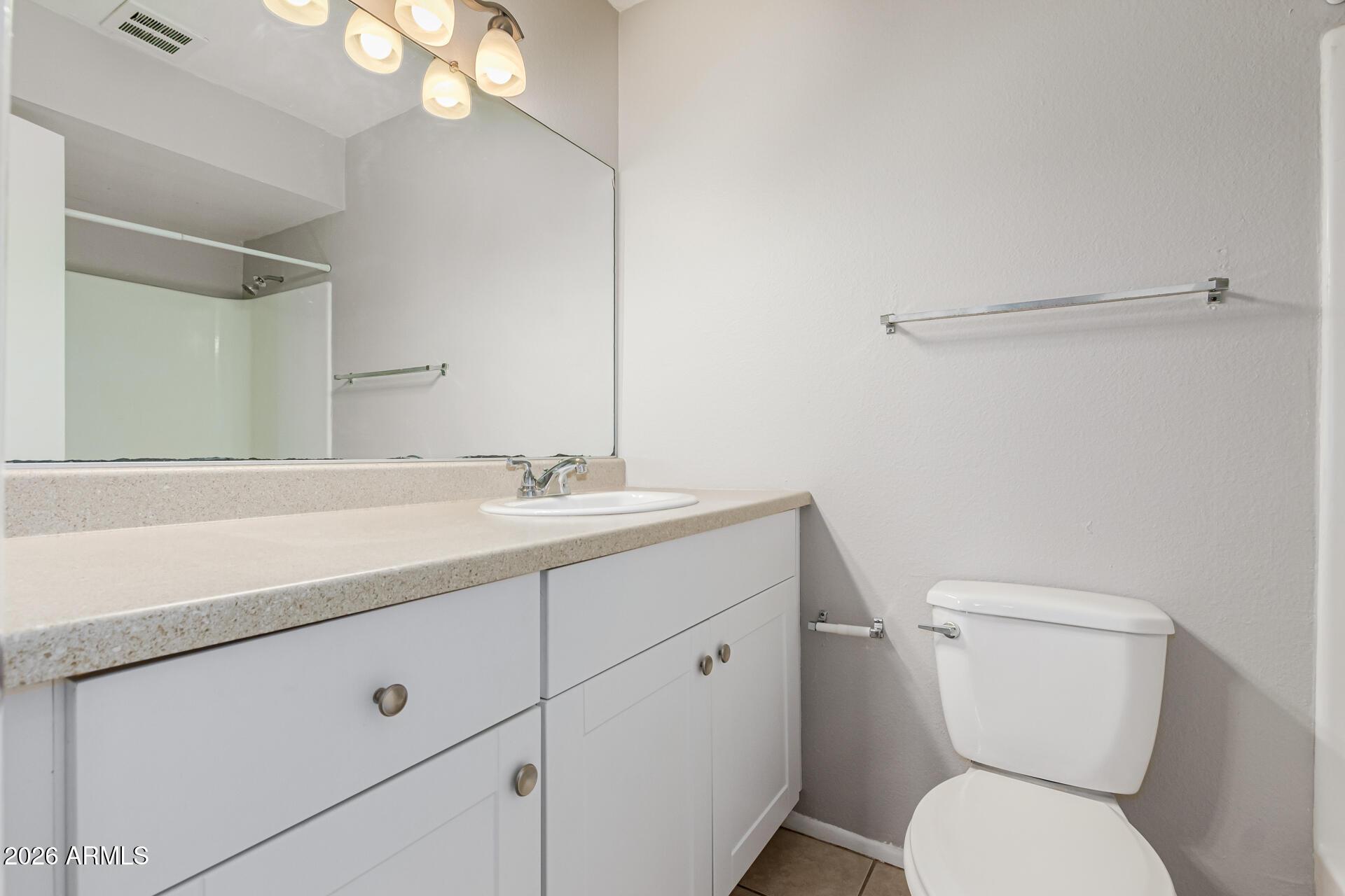 8055 E Thomas Road UNIT F202, Scottsdale, AZ, 85251