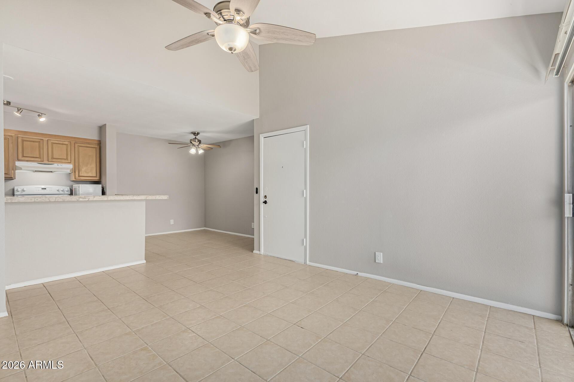 8055 E Thomas Road UNIT F202, Scottsdale, AZ, 85251