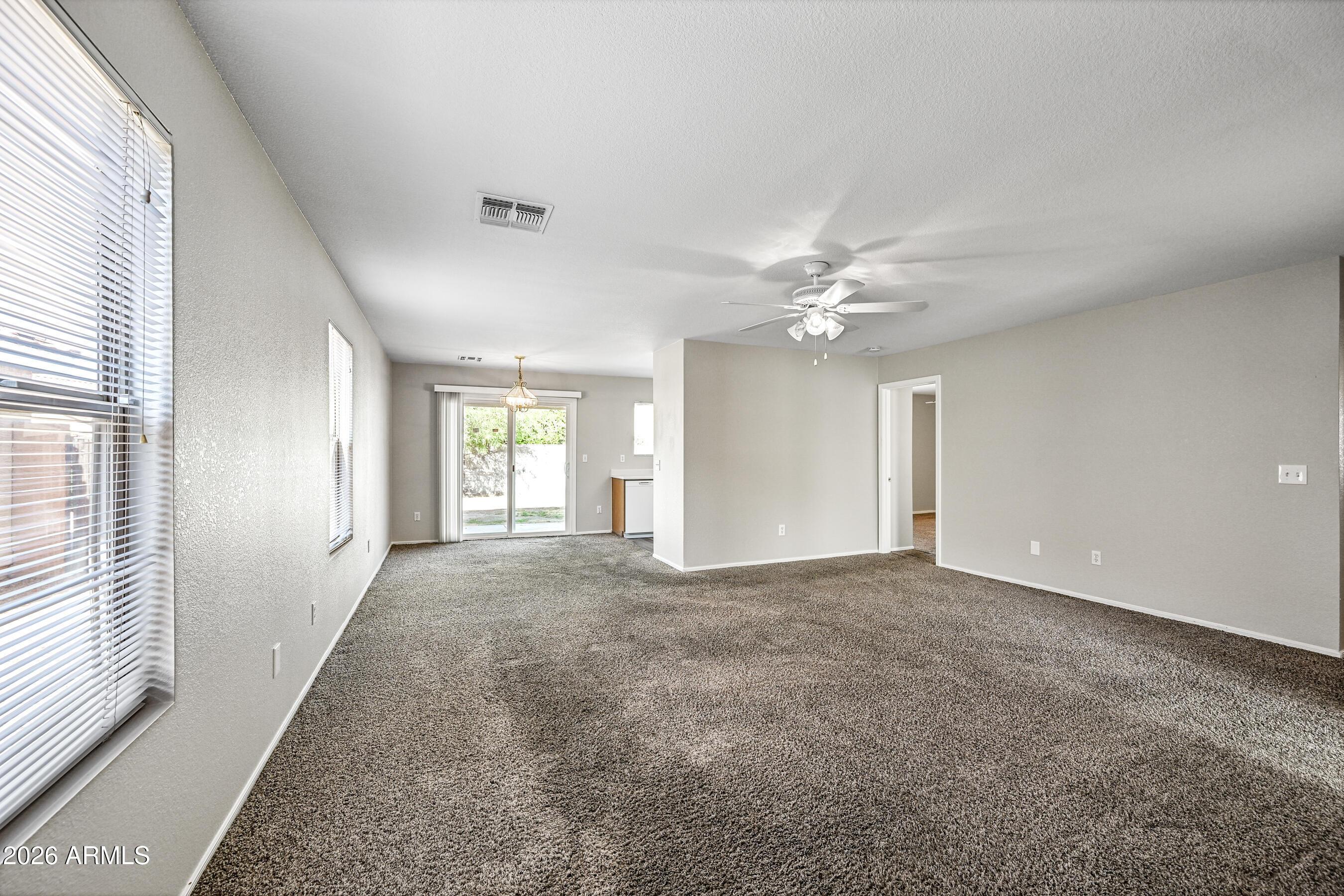 Gilbert, AZ, 85296
