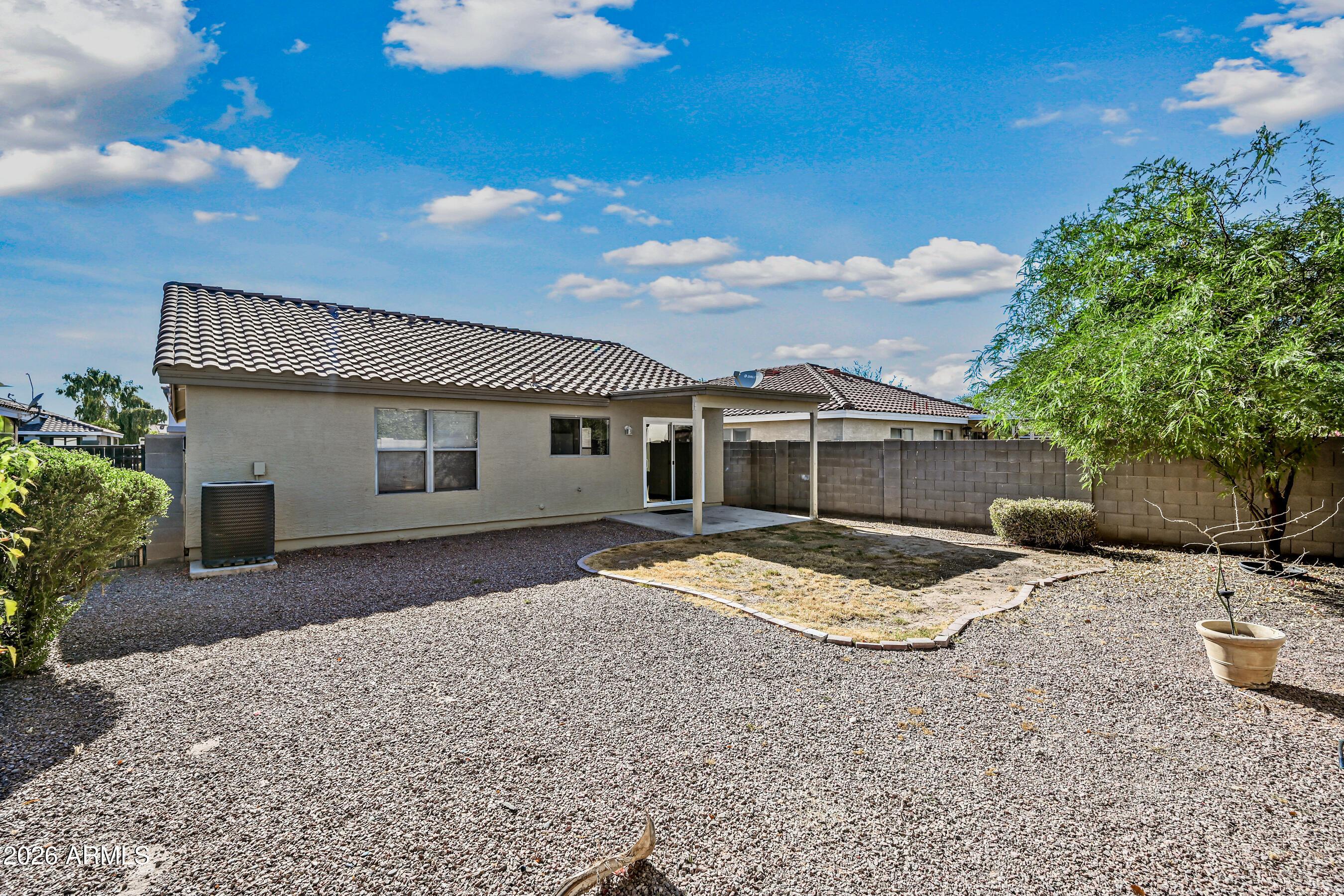 Gilbert, AZ, 85296