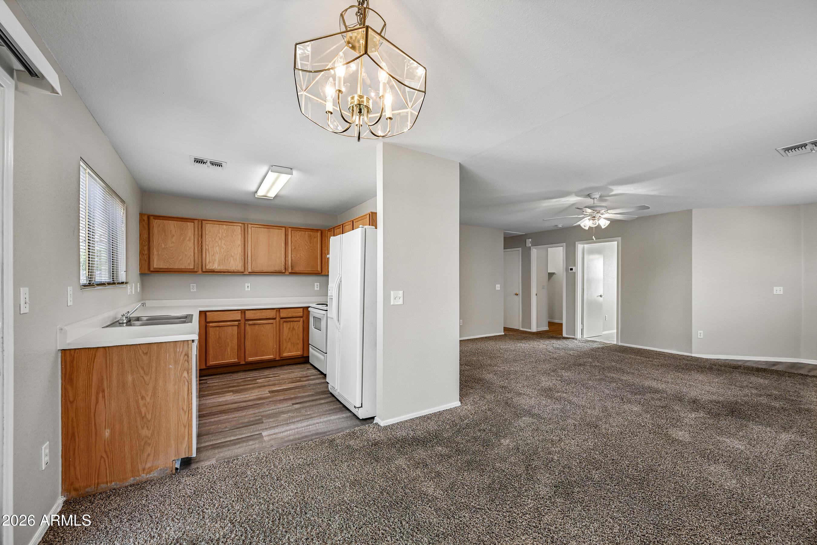 Gilbert, AZ, 85296