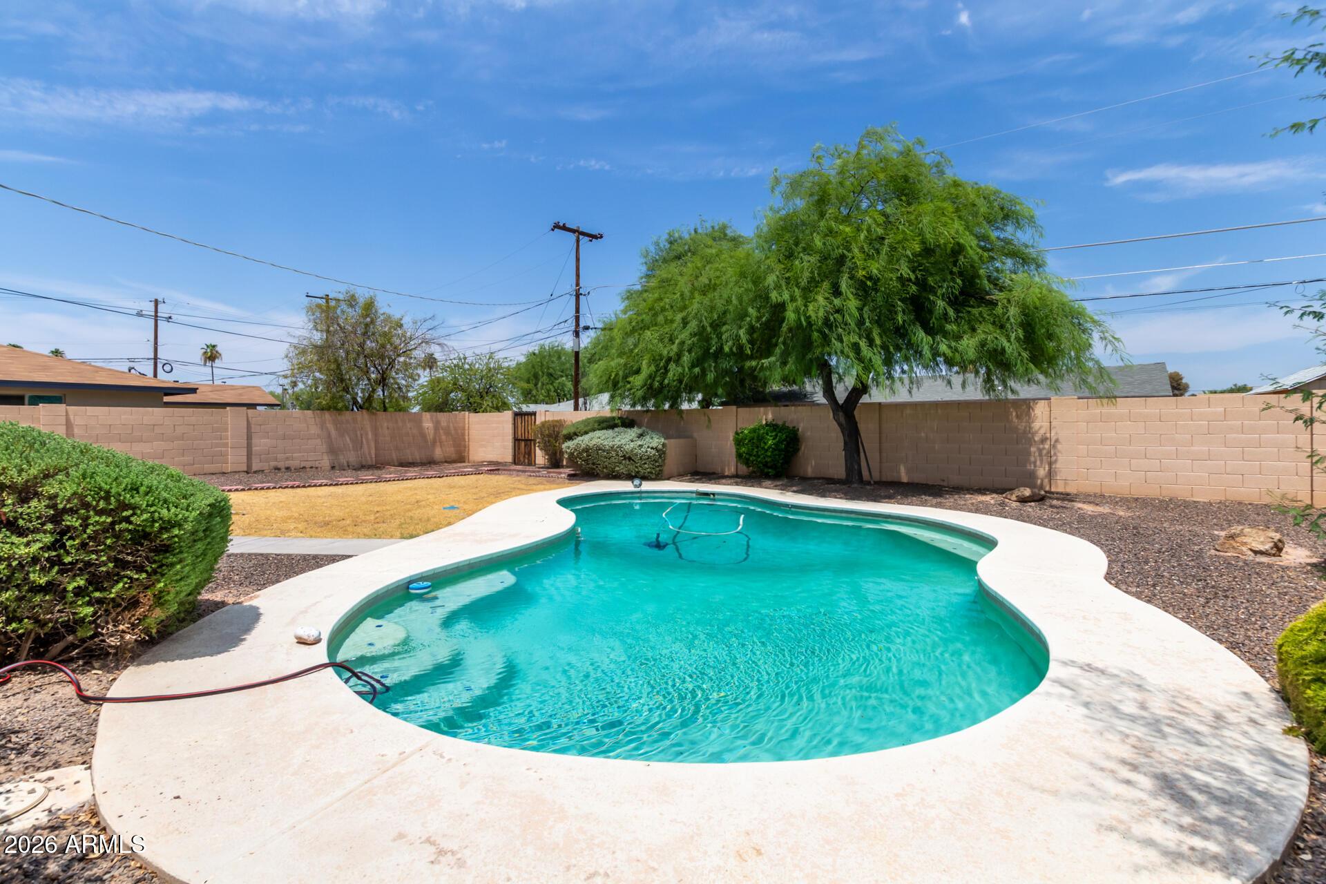 325 E Continental Drive, Tempe, AZ, 85288