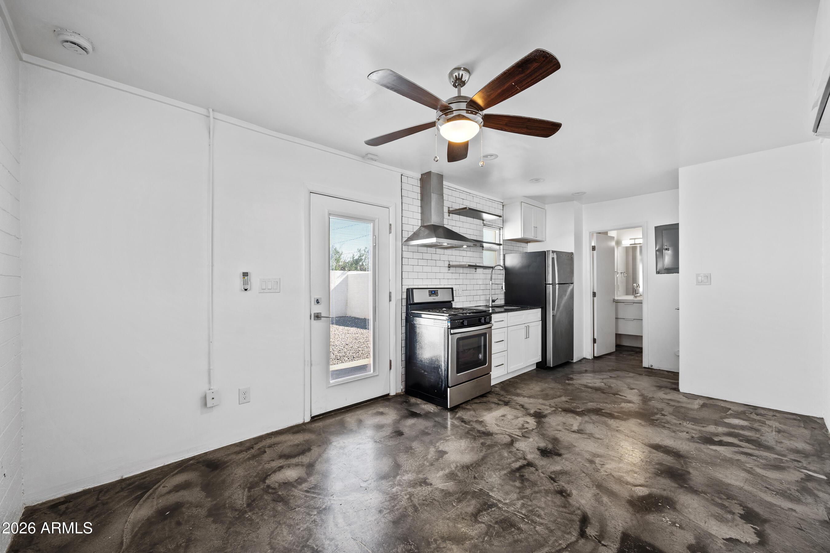  UNIT Apt 23, Phoenix, AZ, 85015