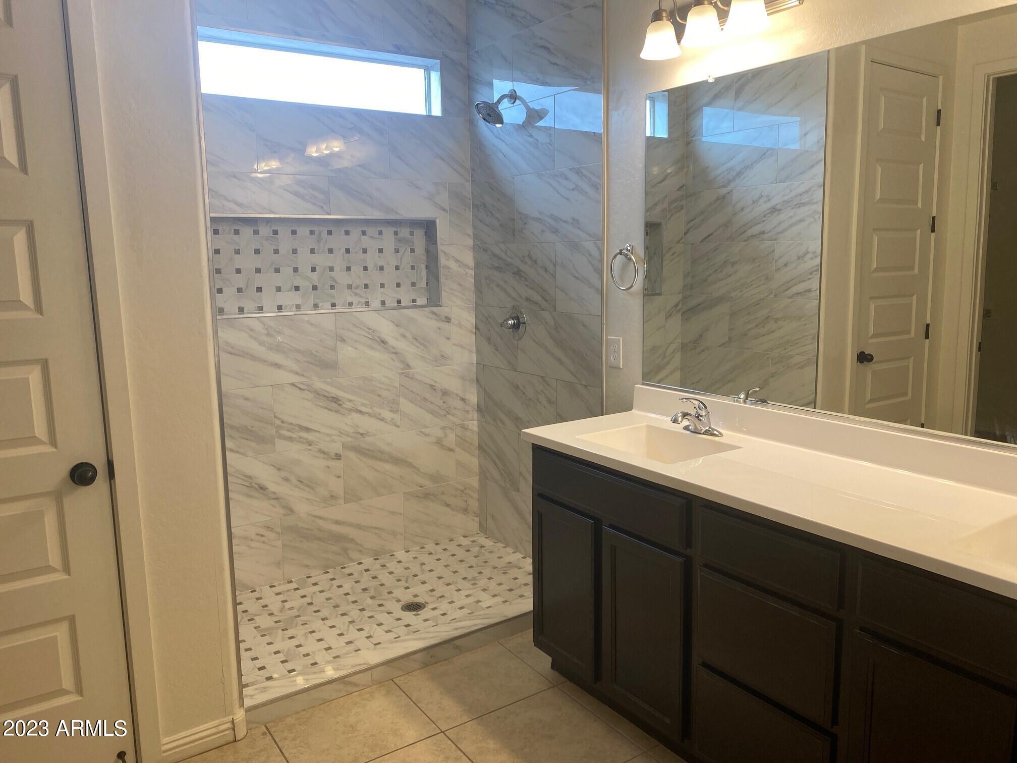 Casa Grande, AZ, 85122