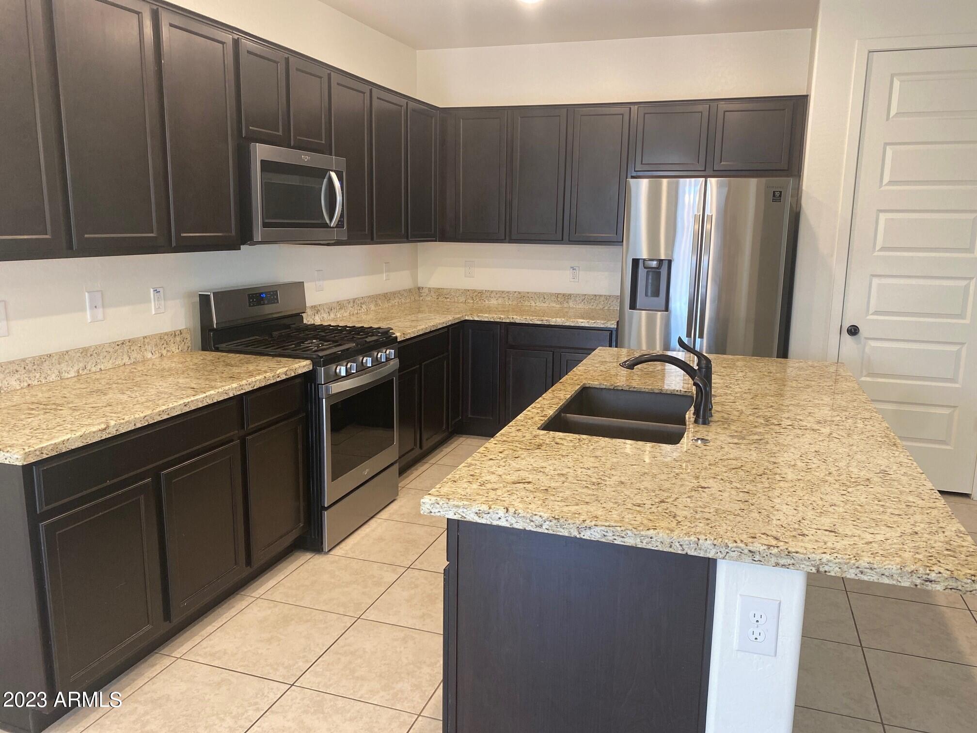 Casa Grande, AZ, 85122