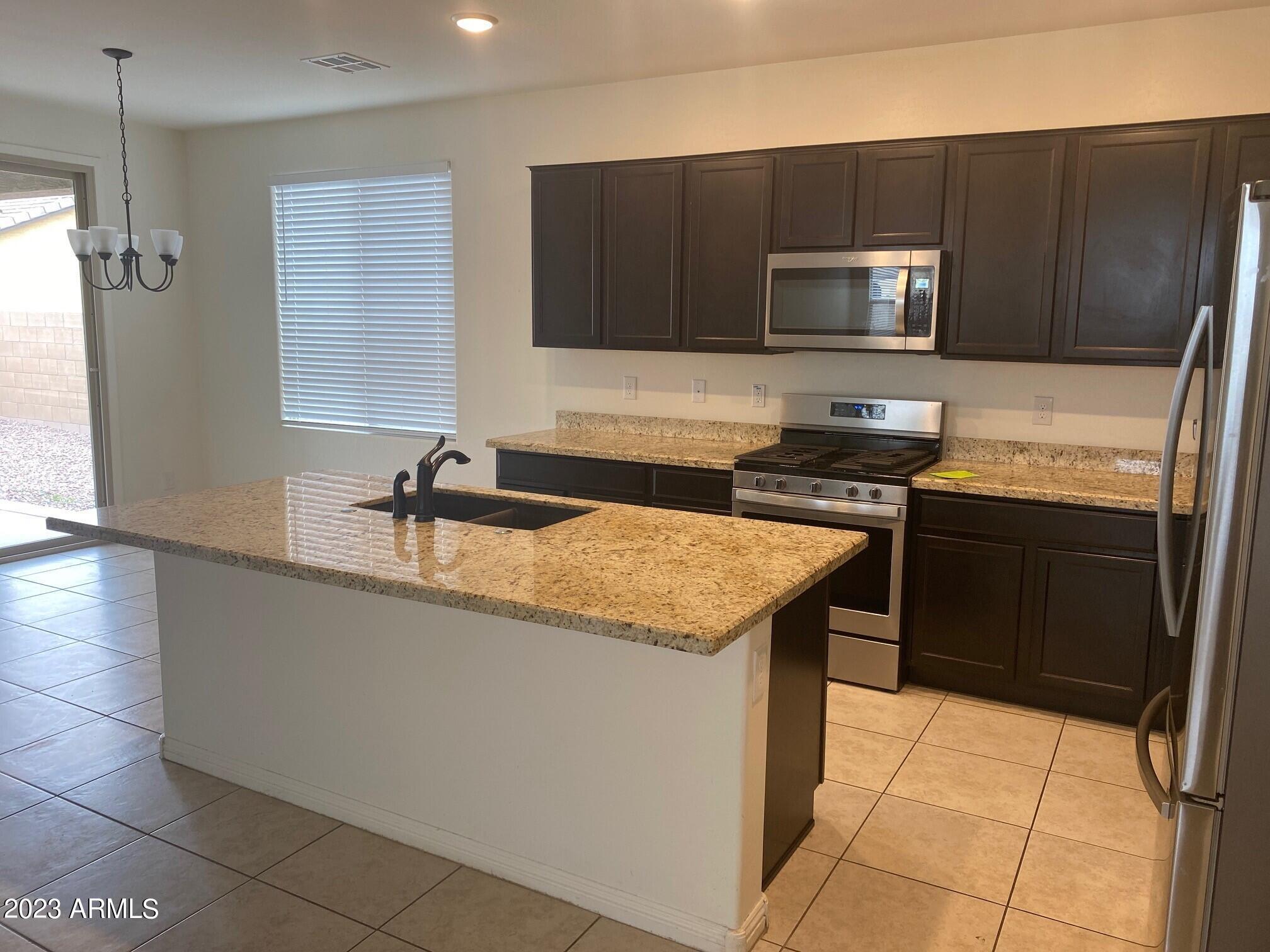 Casa Grande, AZ, 85122