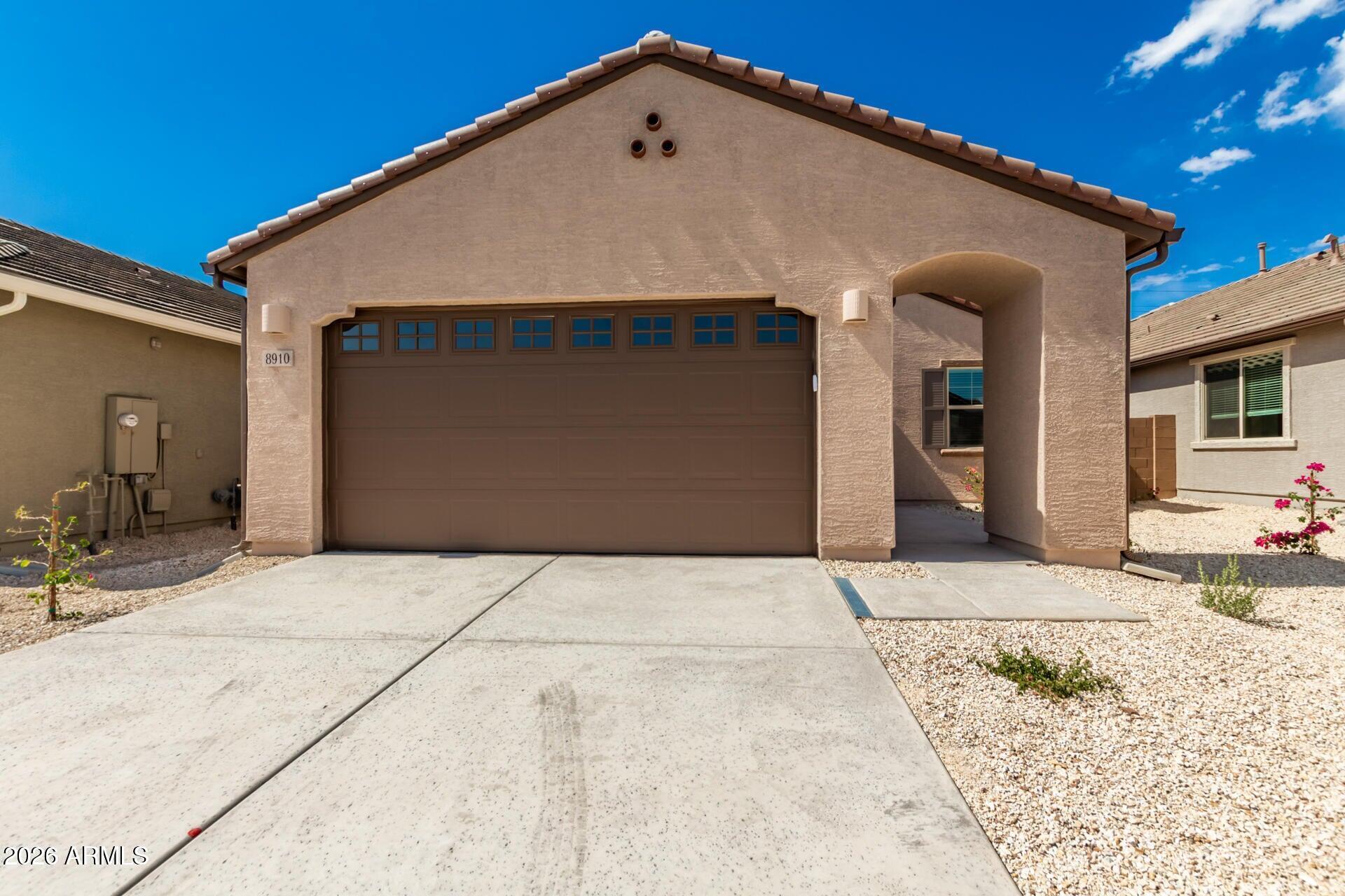 Glendale, AZ, 85305