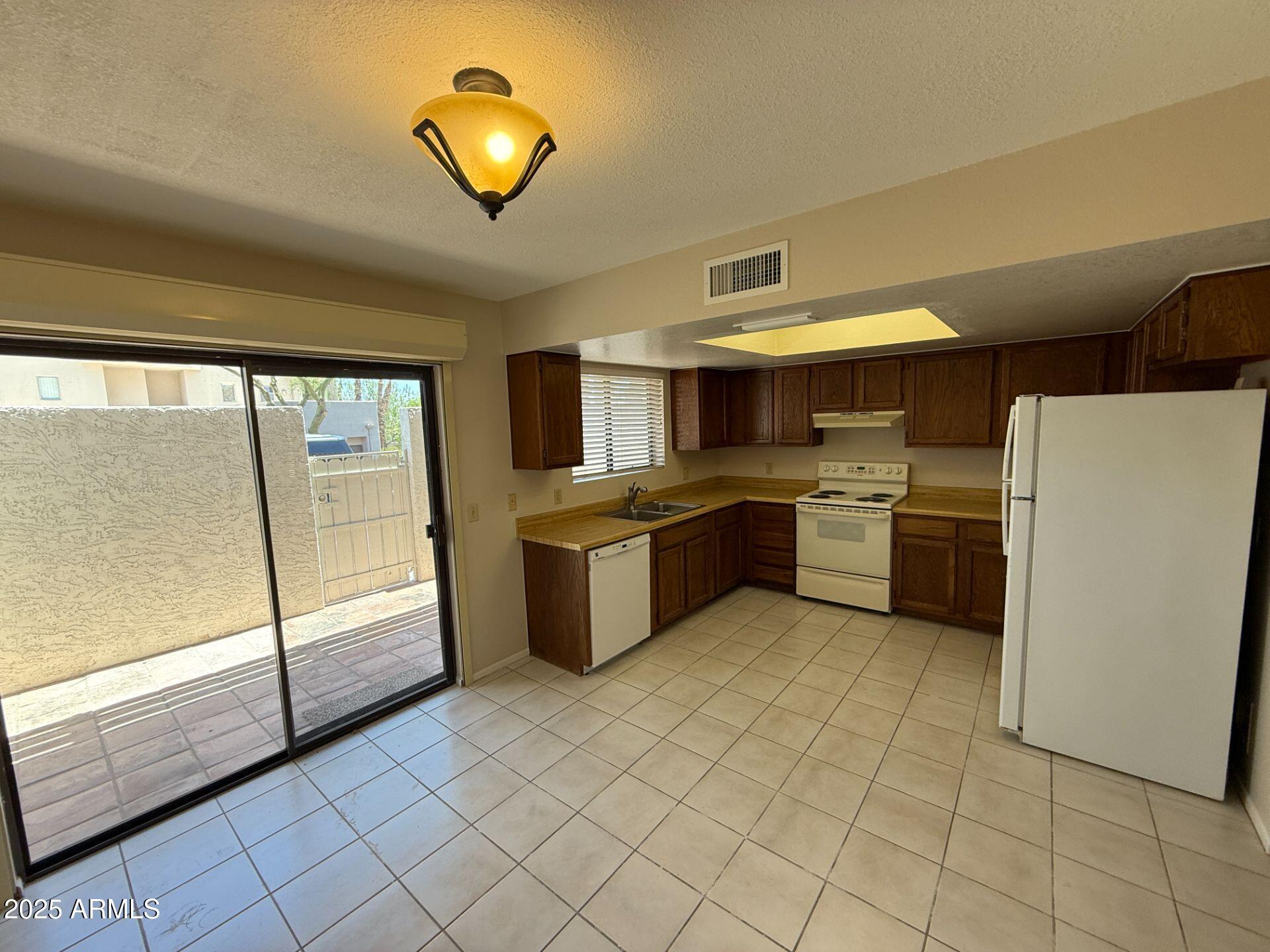  UNIT 2, Fountain Hills, AZ, 85268
