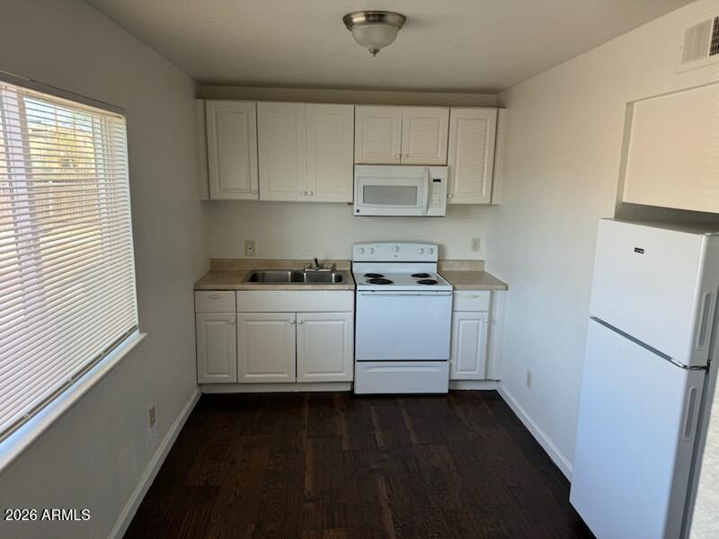  UNIT Apt 3, Phoenix, AZ, 85021