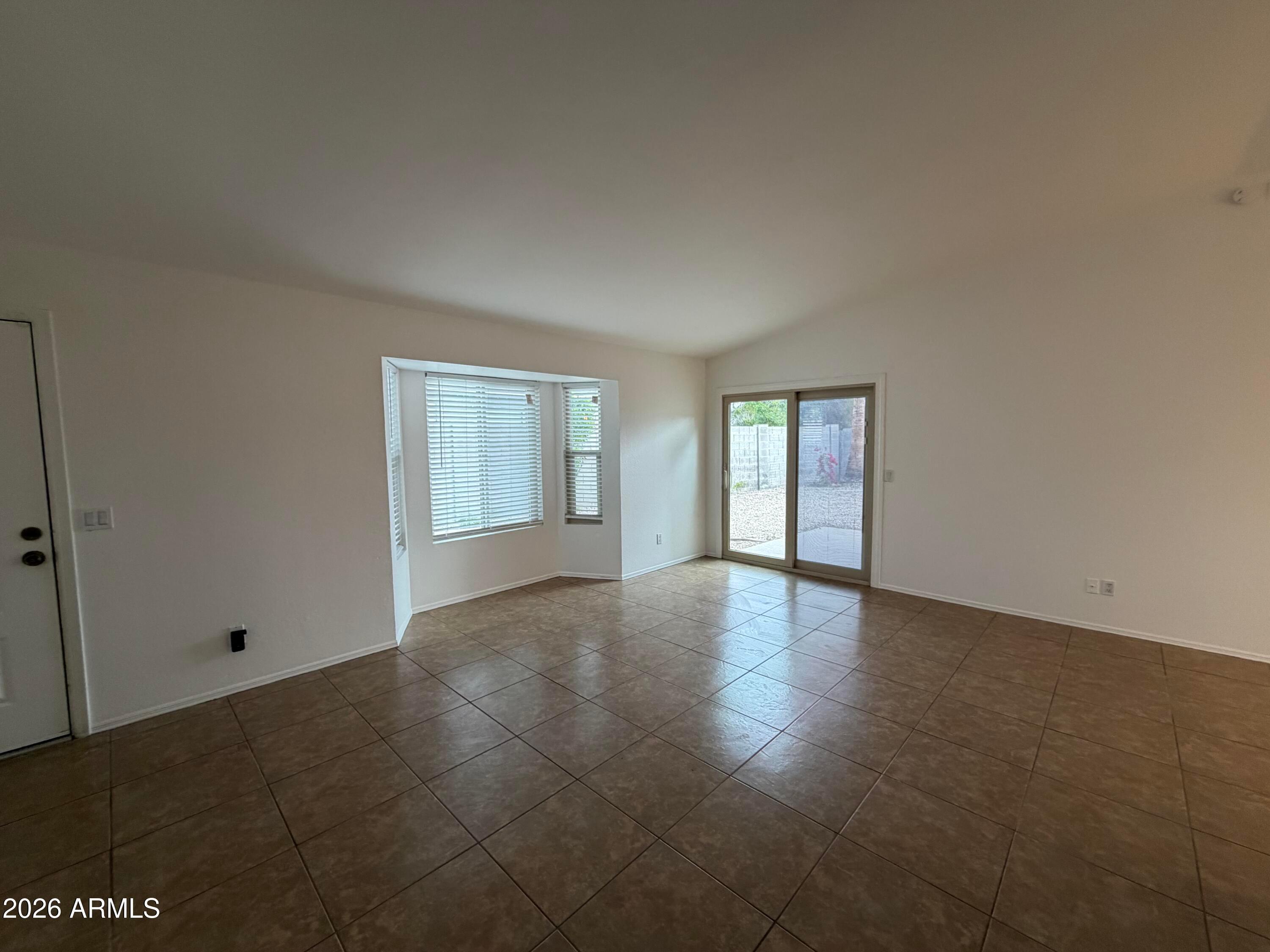 909 E Escuda Drive, Phoenix, AZ, 85024