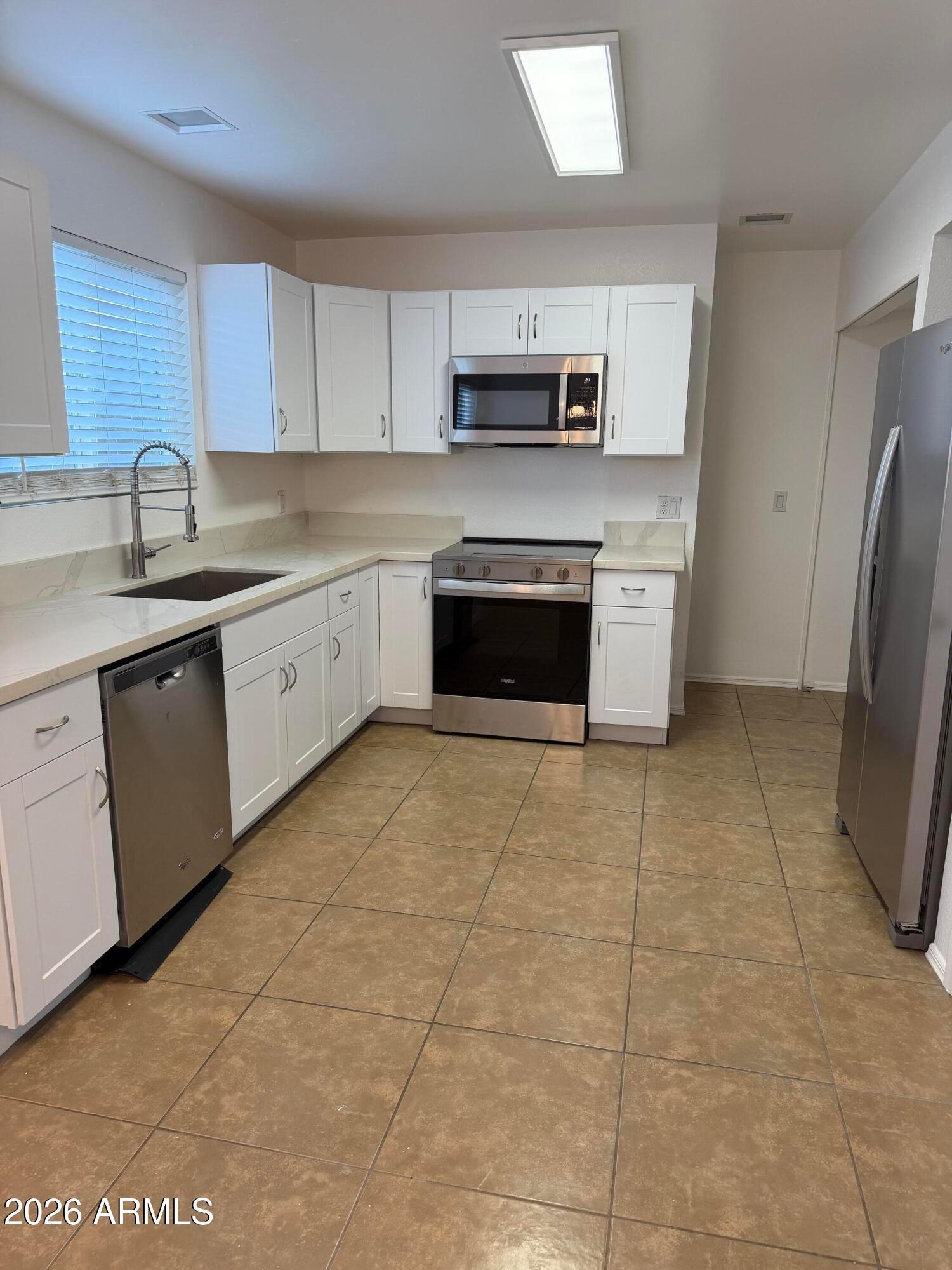 909 E Escuda Drive, Phoenix, AZ, 85024