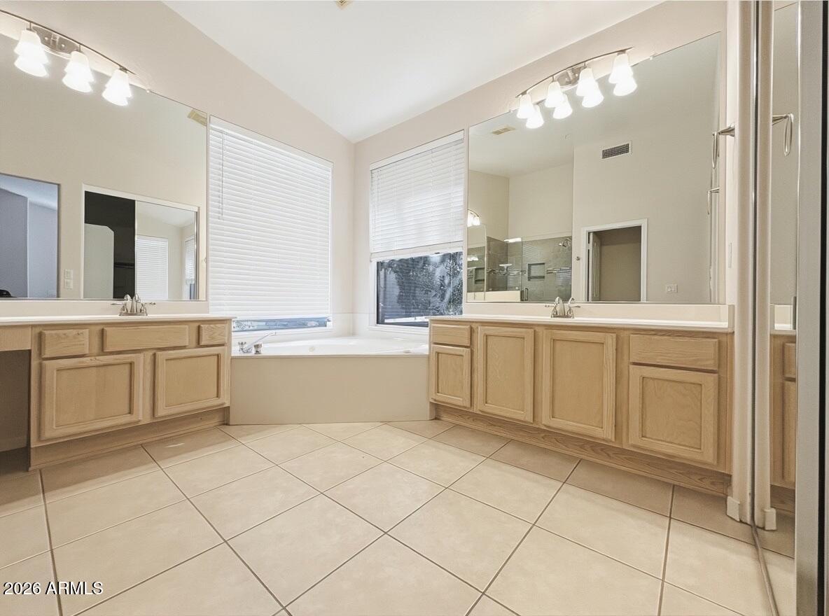 Scottsdale, AZ, 85255