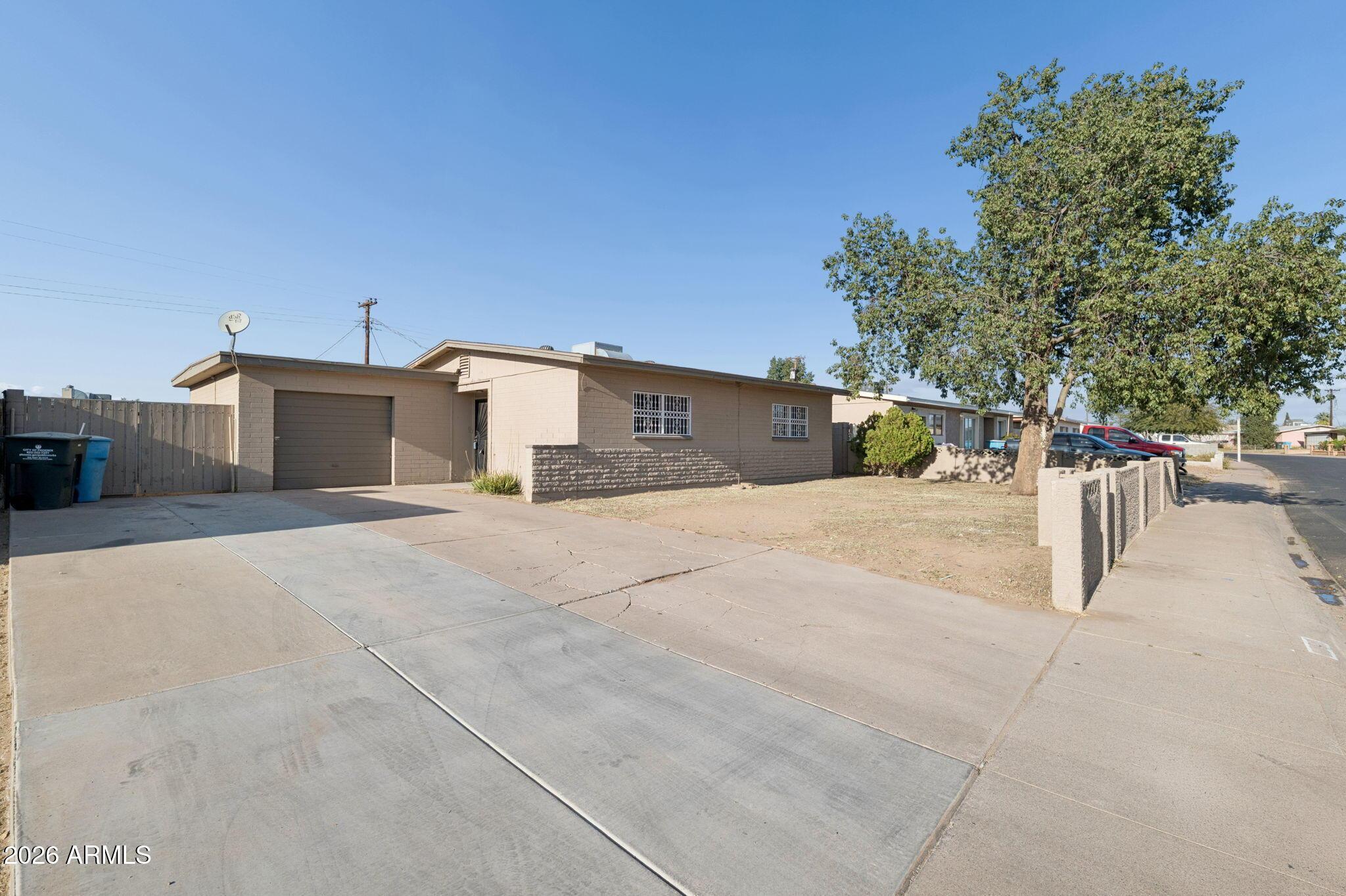 Photo for 8050 W Weldon Avenue, Phoenix, AZ 85033 - listing #6988682 8050 W Weldon Avenue, Phoenix, AZ 85033