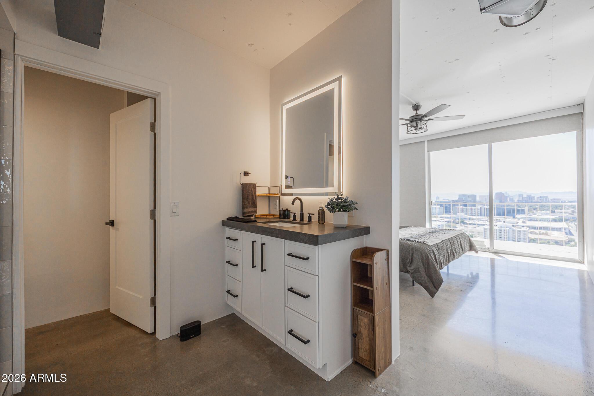  UNIT B22, Phoenix, AZ, 85013