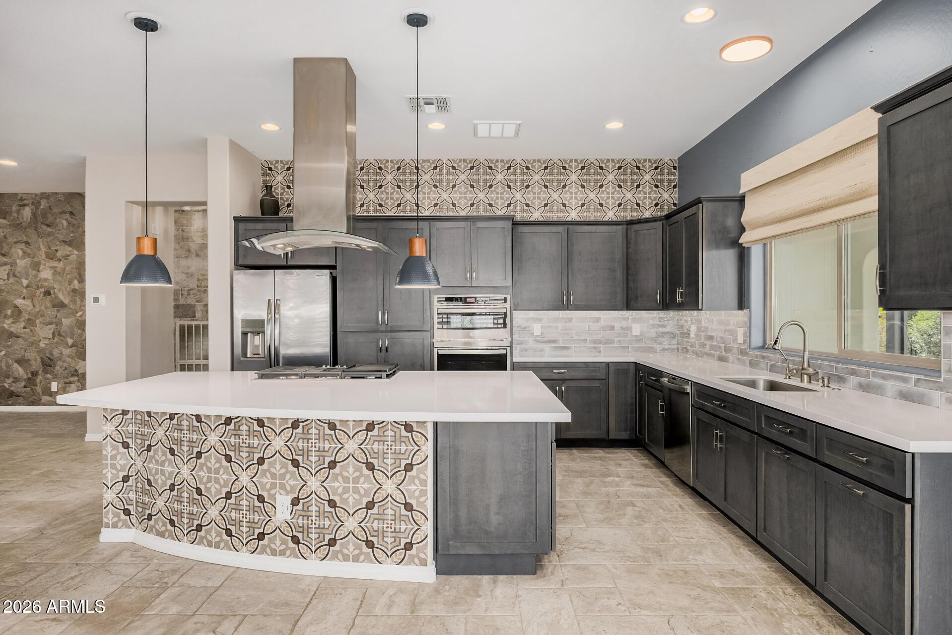 Queen Creek, AZ, 85140