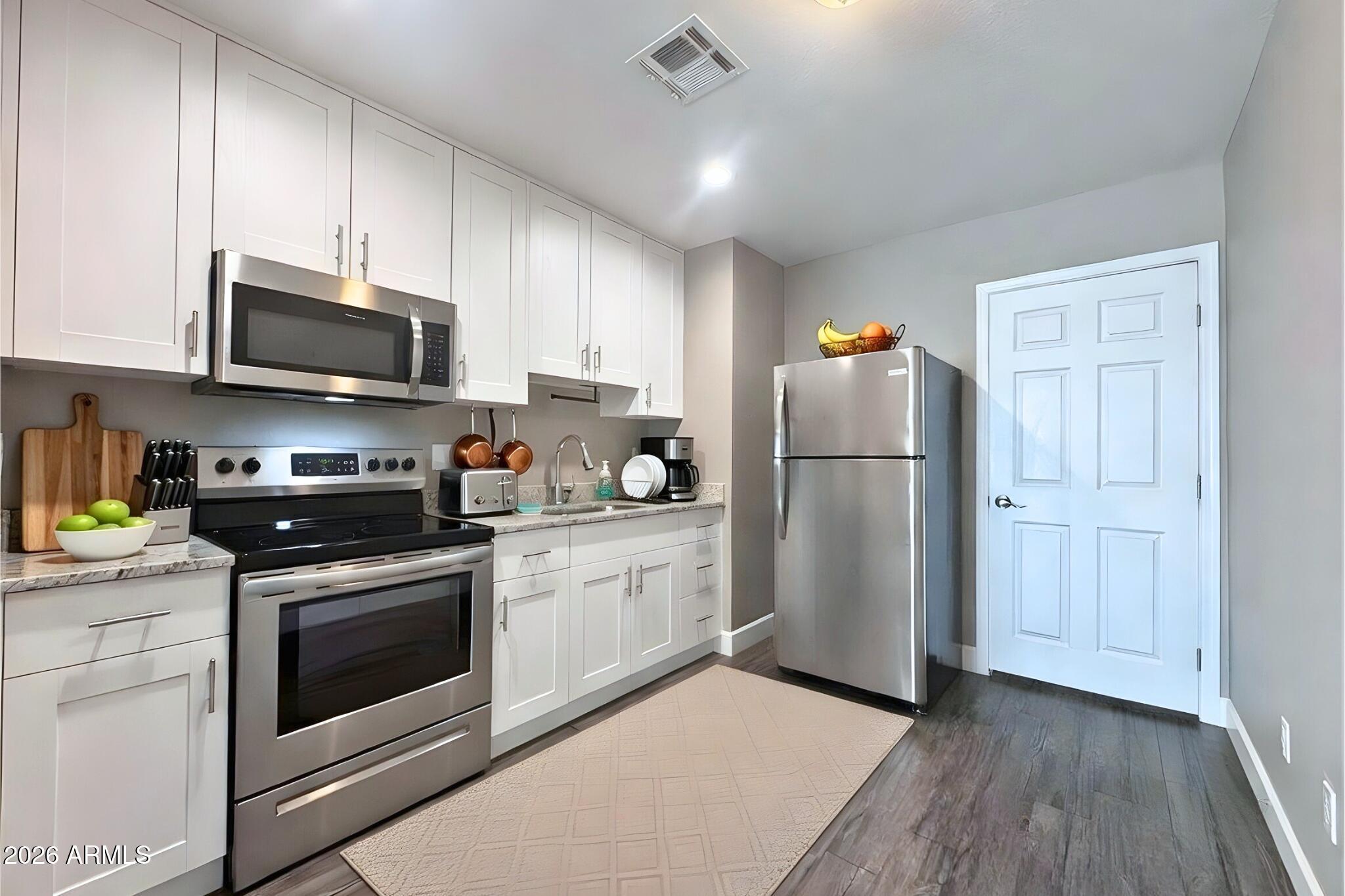 550 W 9th Street UNIT Apt 4, Mesa, AZ, 85201