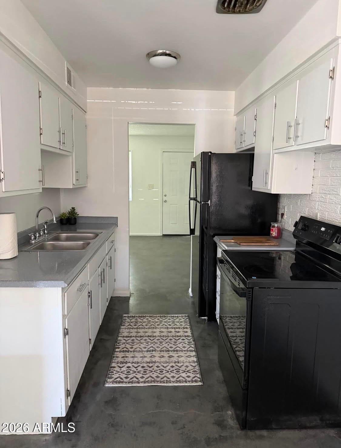 3634 W Wethersfield Road # 4