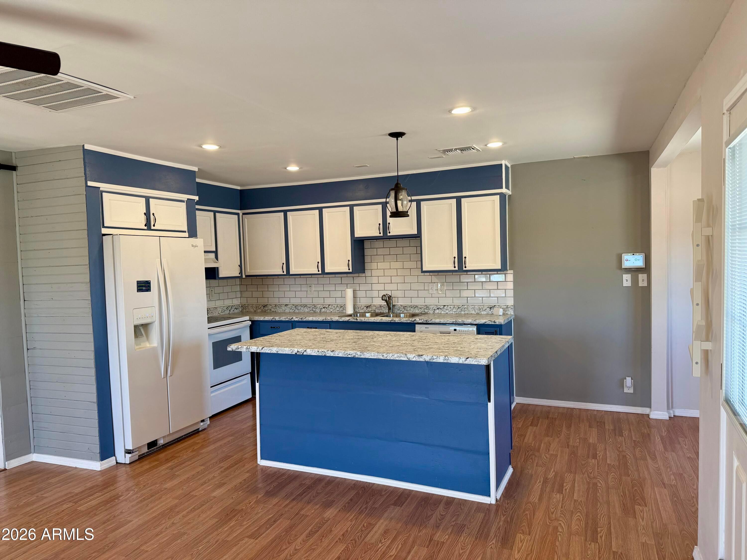 Casa Grande, AZ, 85122