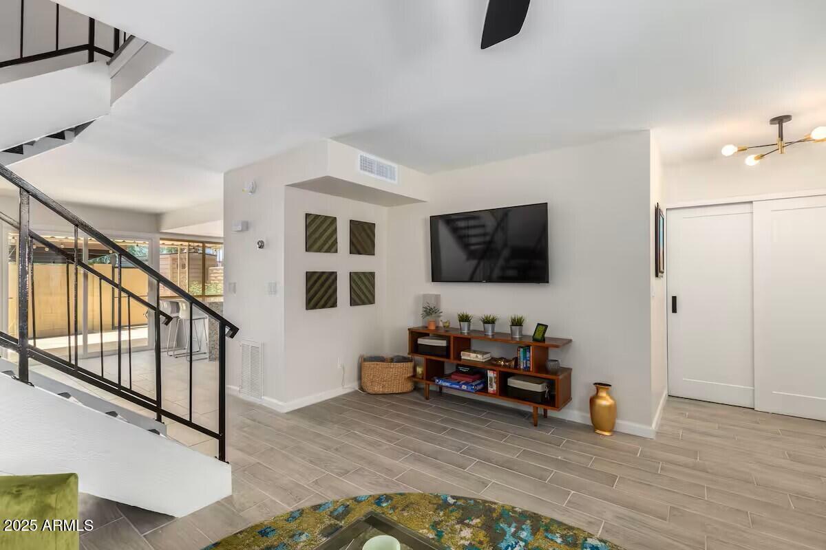 Scottsdale, AZ, 85251