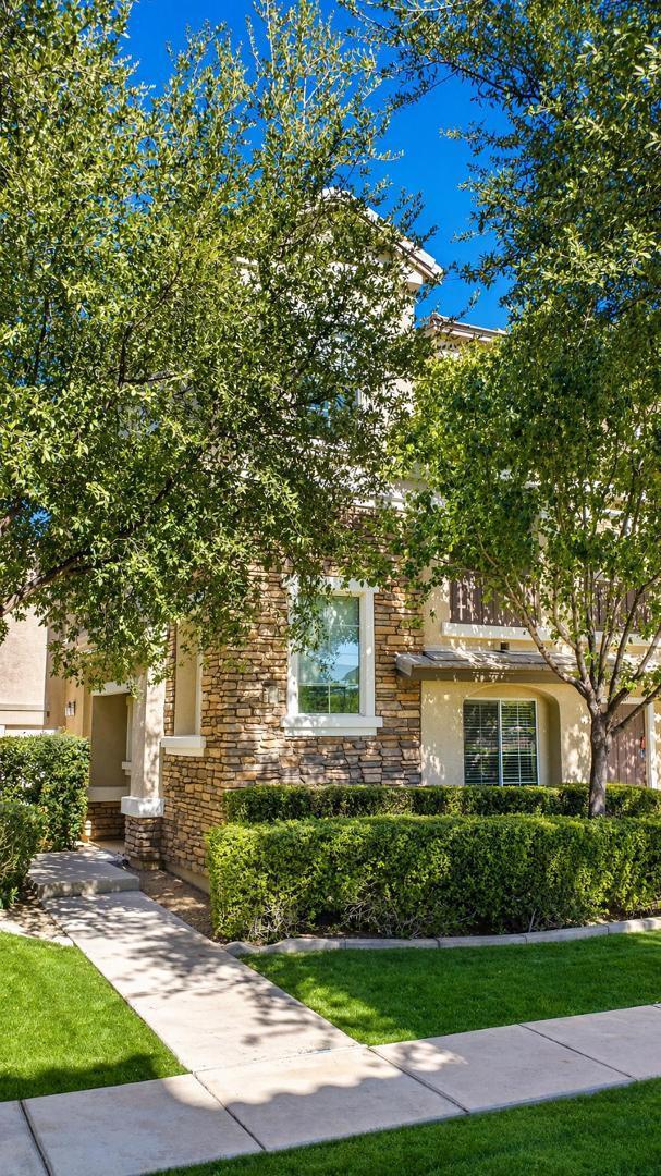 105 W Commerce Court, Gilbert, AZ, 85233