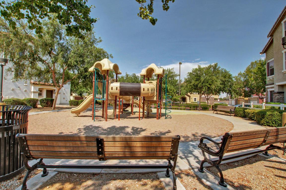 105 W Commerce Court, Gilbert, AZ, 85233