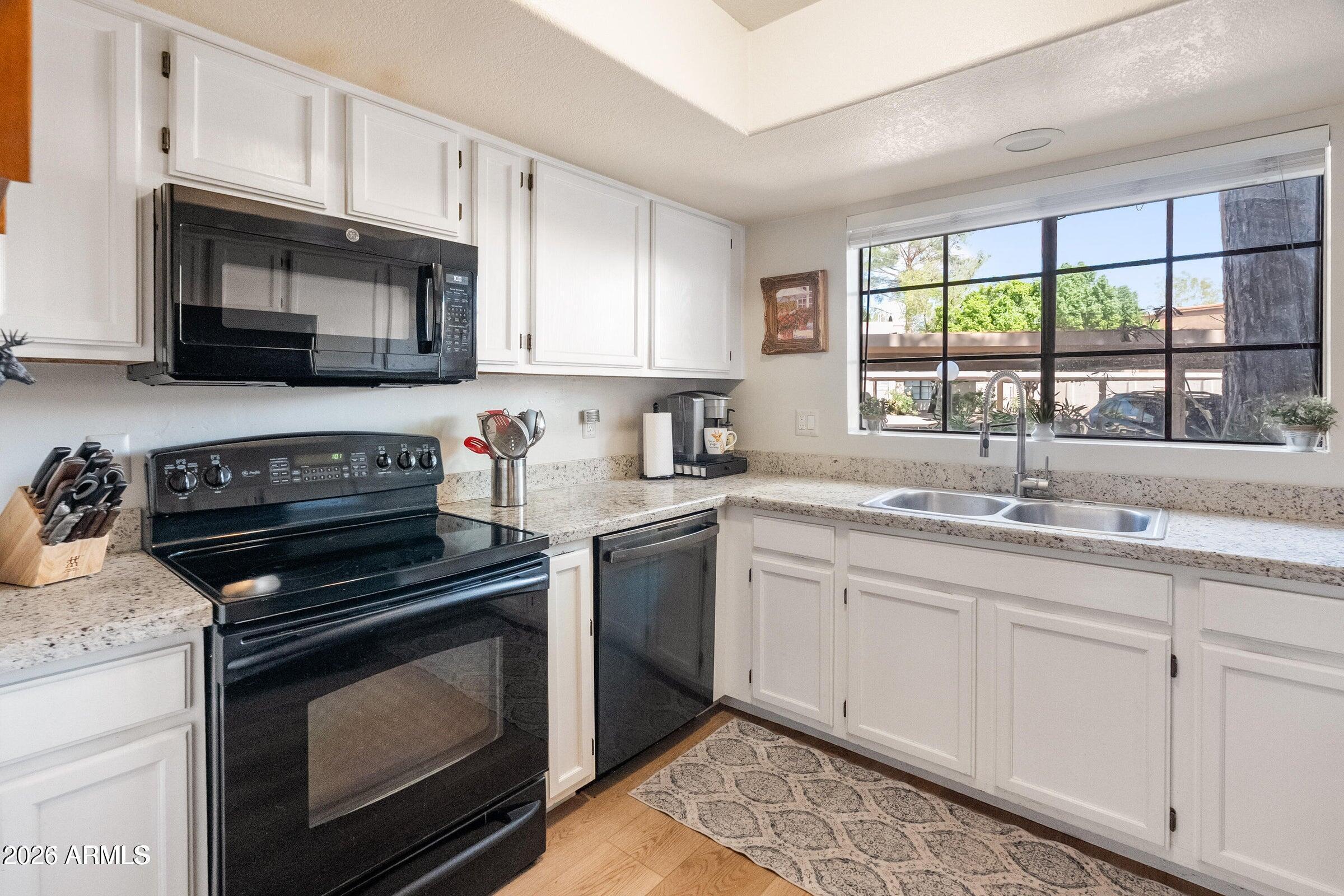 6885 E Cochise Road UNIT Apt 132, Paradise Valley, AZ, 85253