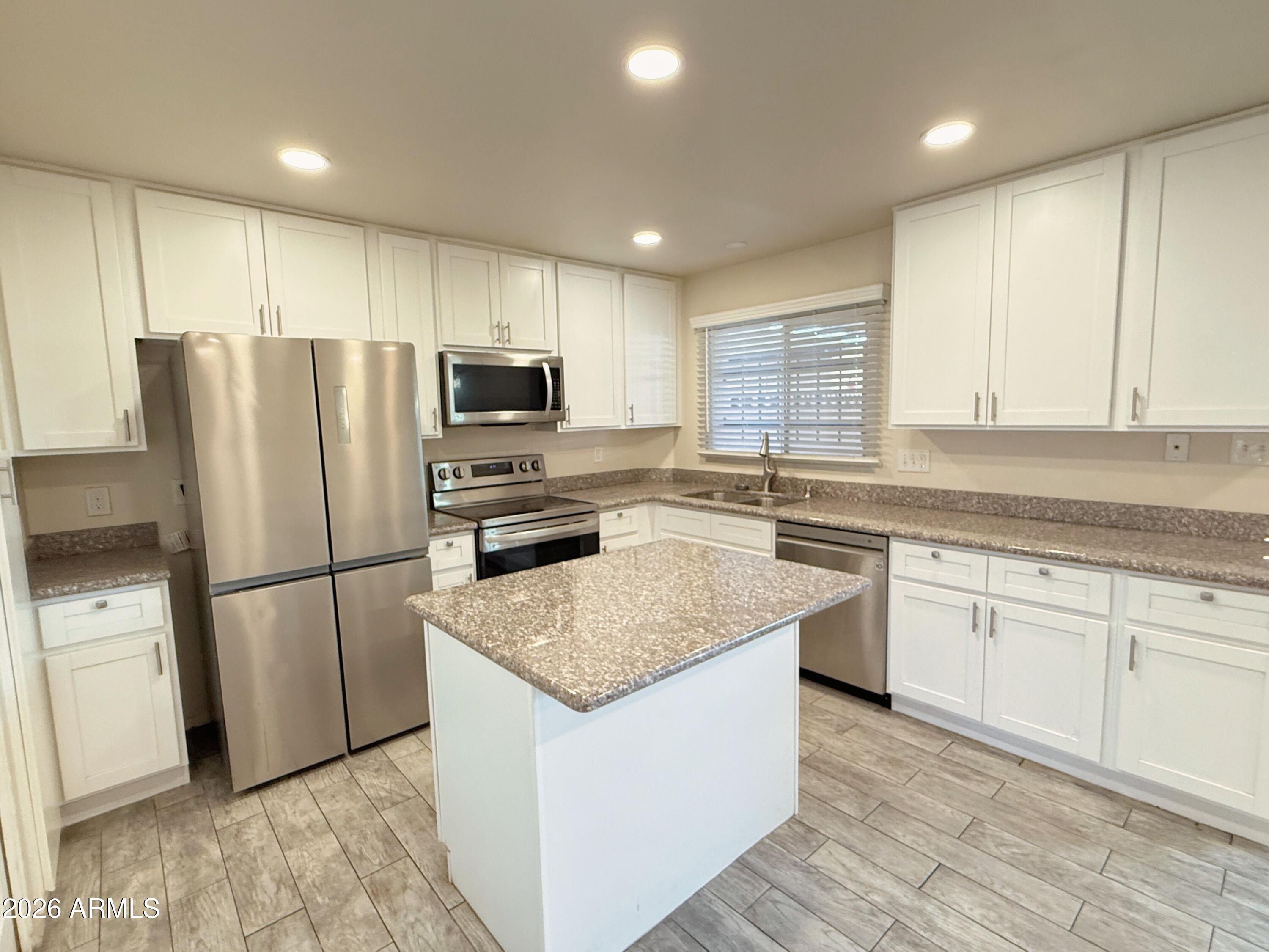 6742 N 43rd Avenue, Glendale, AZ, 85301