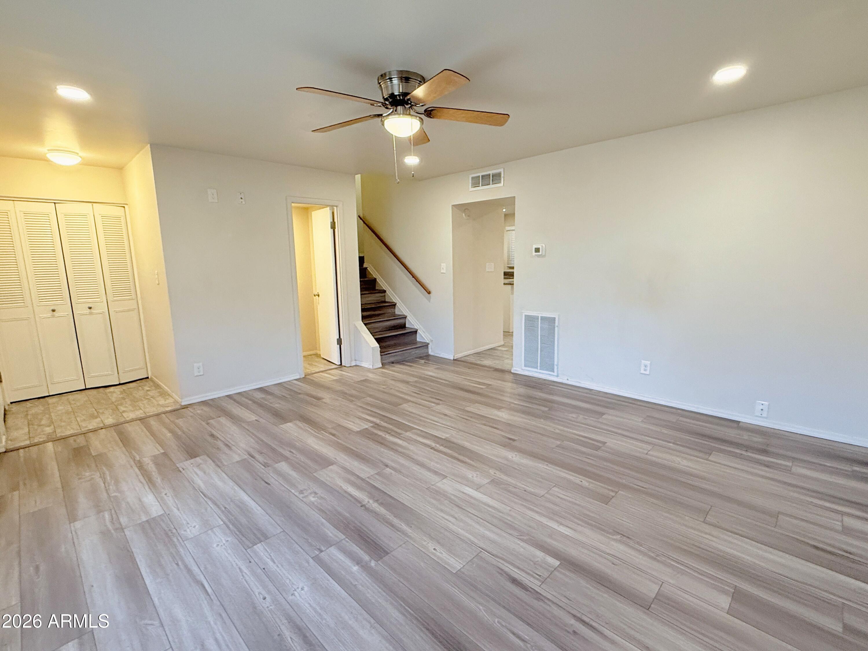 6742 N 43rd Avenue, Glendale, AZ, 85301