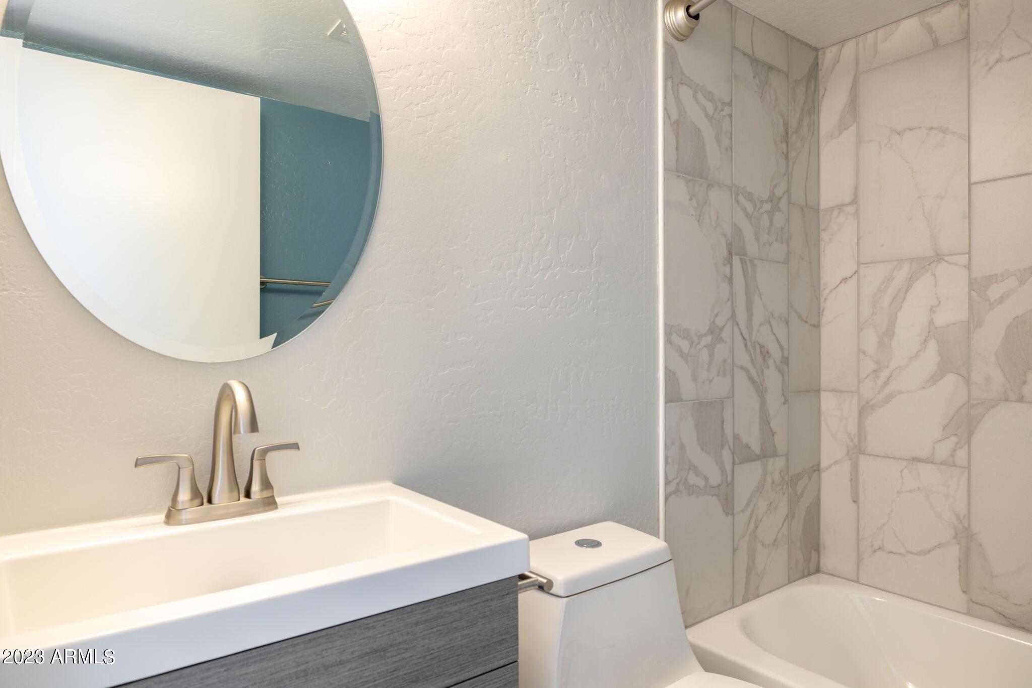 7494 E Earll Drive UNIT Apt 304, Scottsdale, AZ, 85251