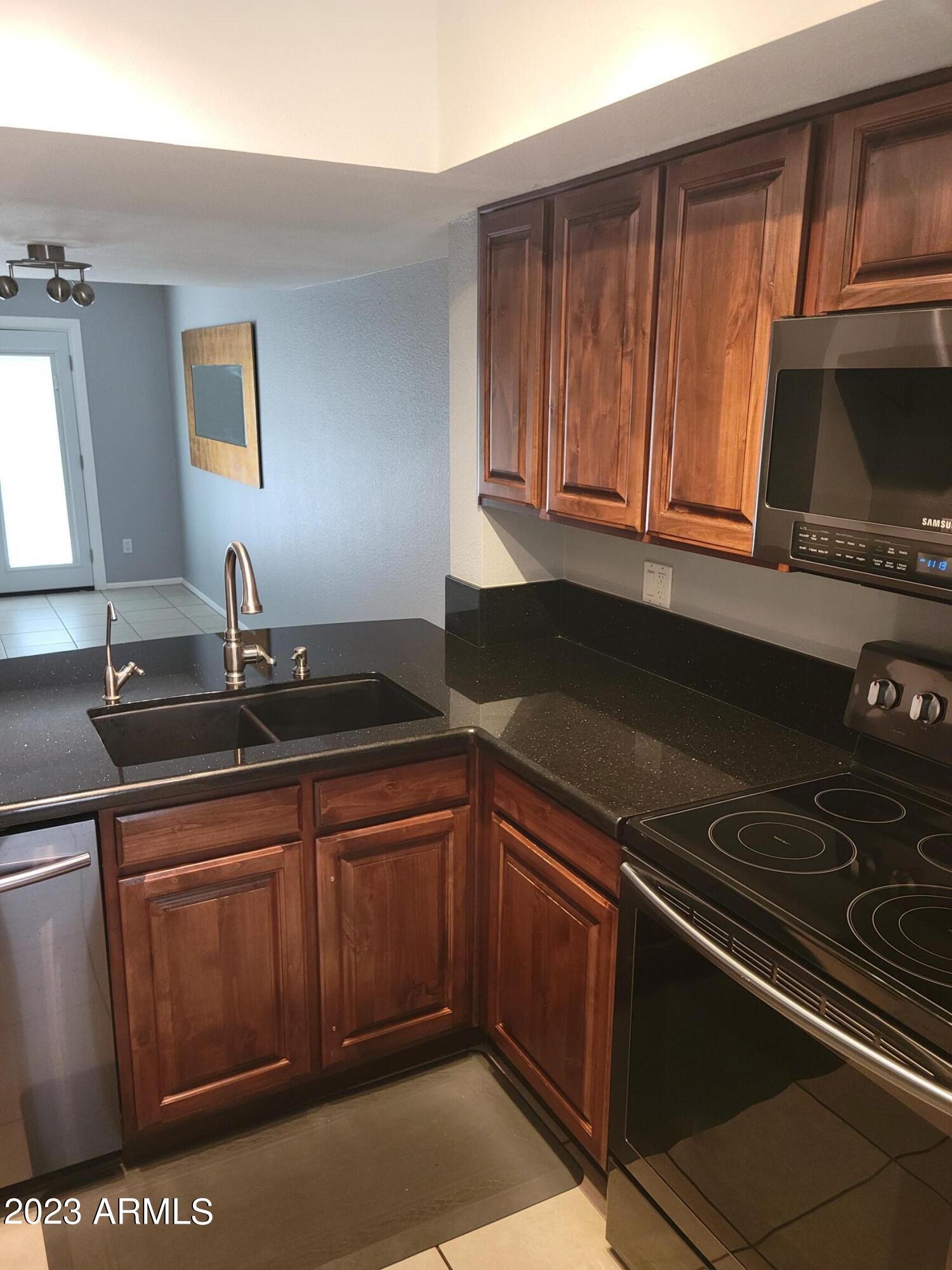 815 E Grovers Avenue UNIT 30, Phoenix, AZ, 85022