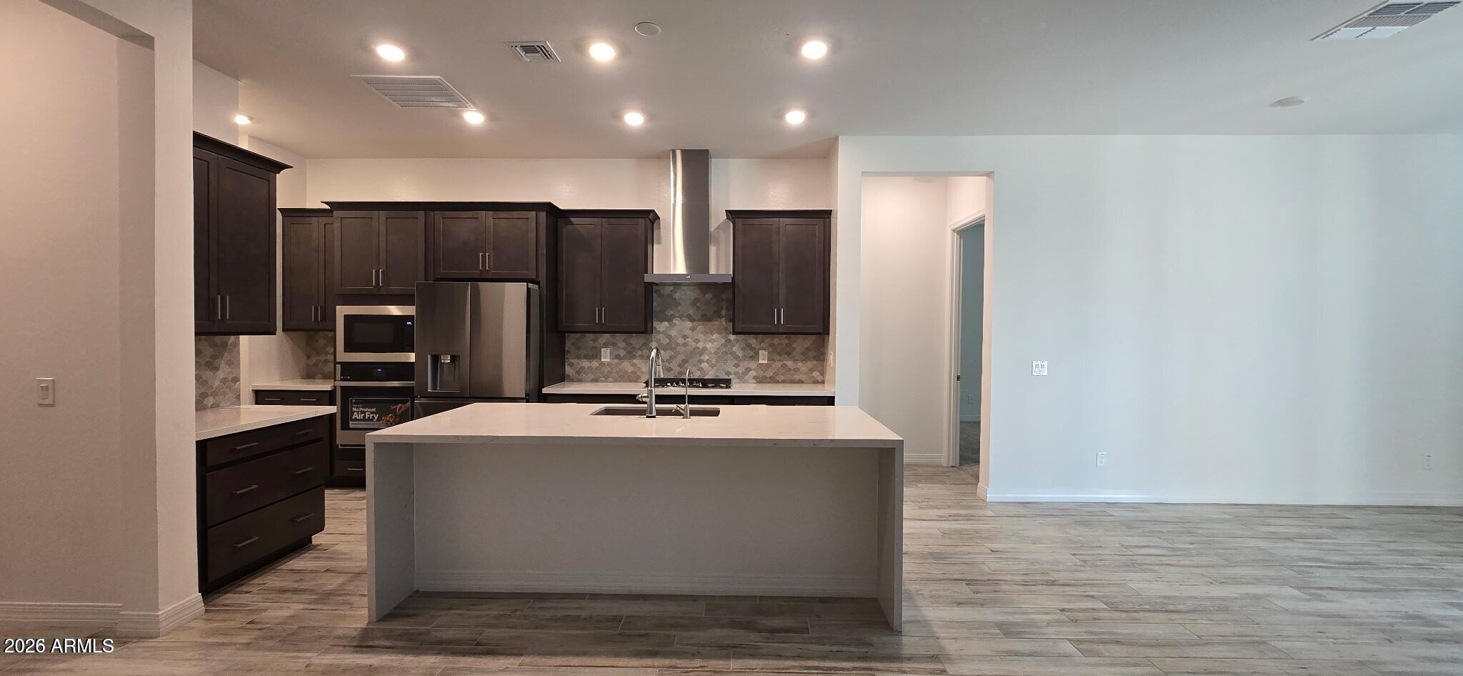 Queen Creek, AZ, 85142