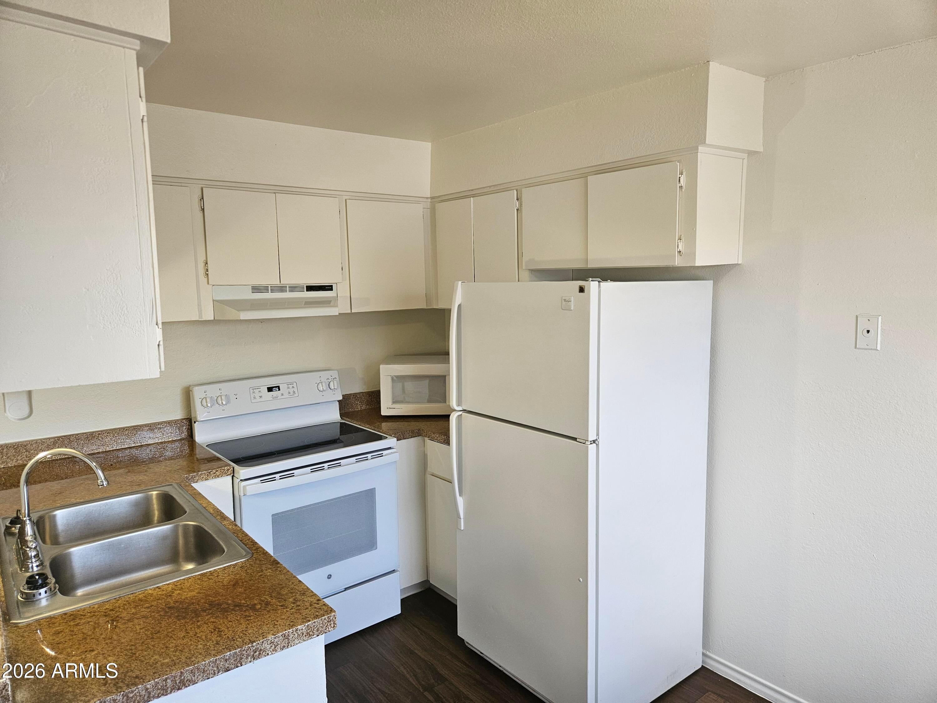  UNIT Apt 4, Phoenix, AZ, 85020