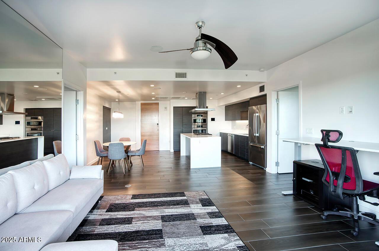 200 W Portland Street UNIT 820, Phoenix, AZ, 85003