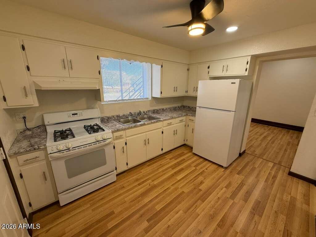 860 E 13th Street Apt 2, Douglas, AZ 85607