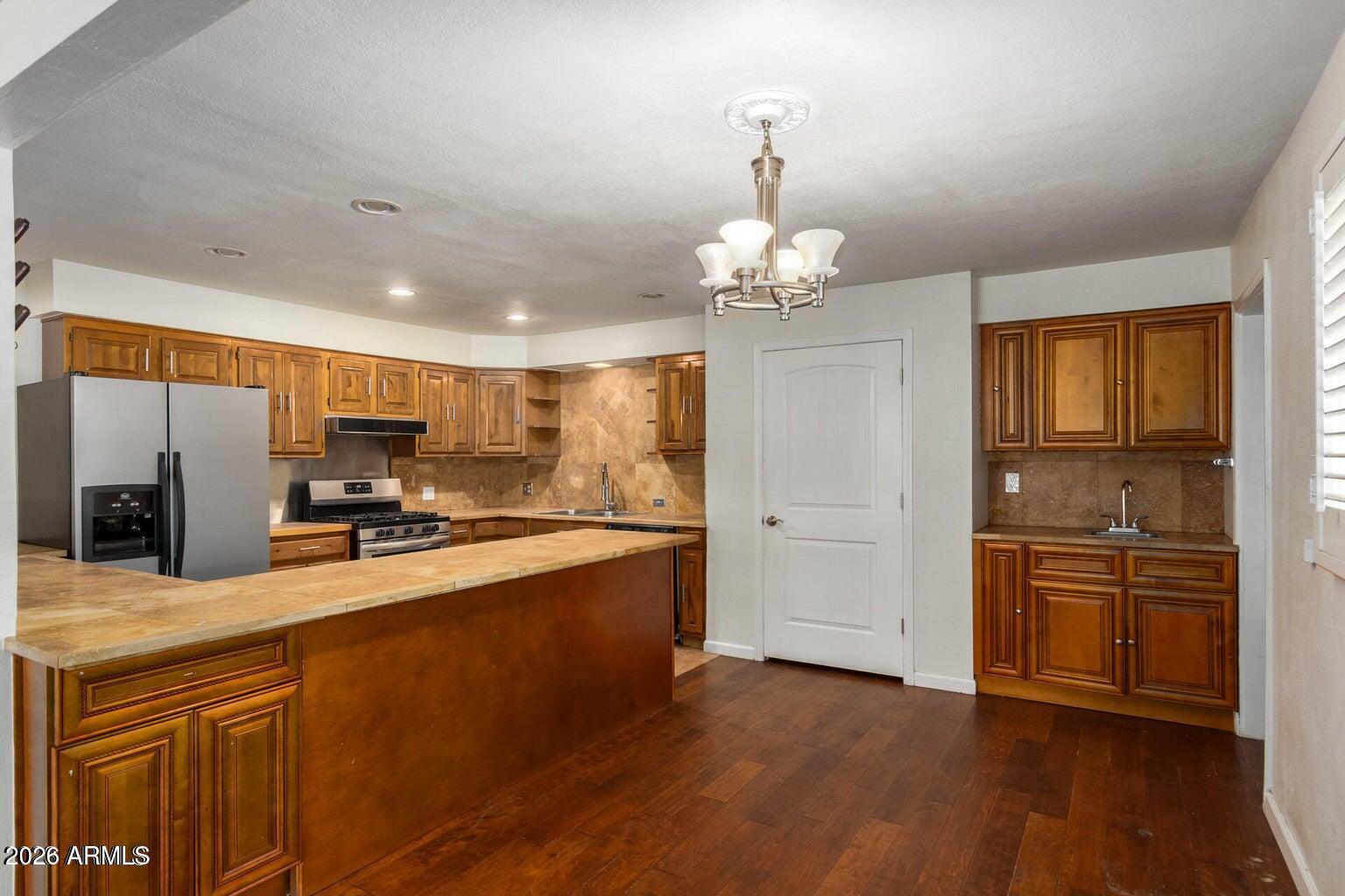 7340 N 7th Avenue, Phoenix, AZ, 85021