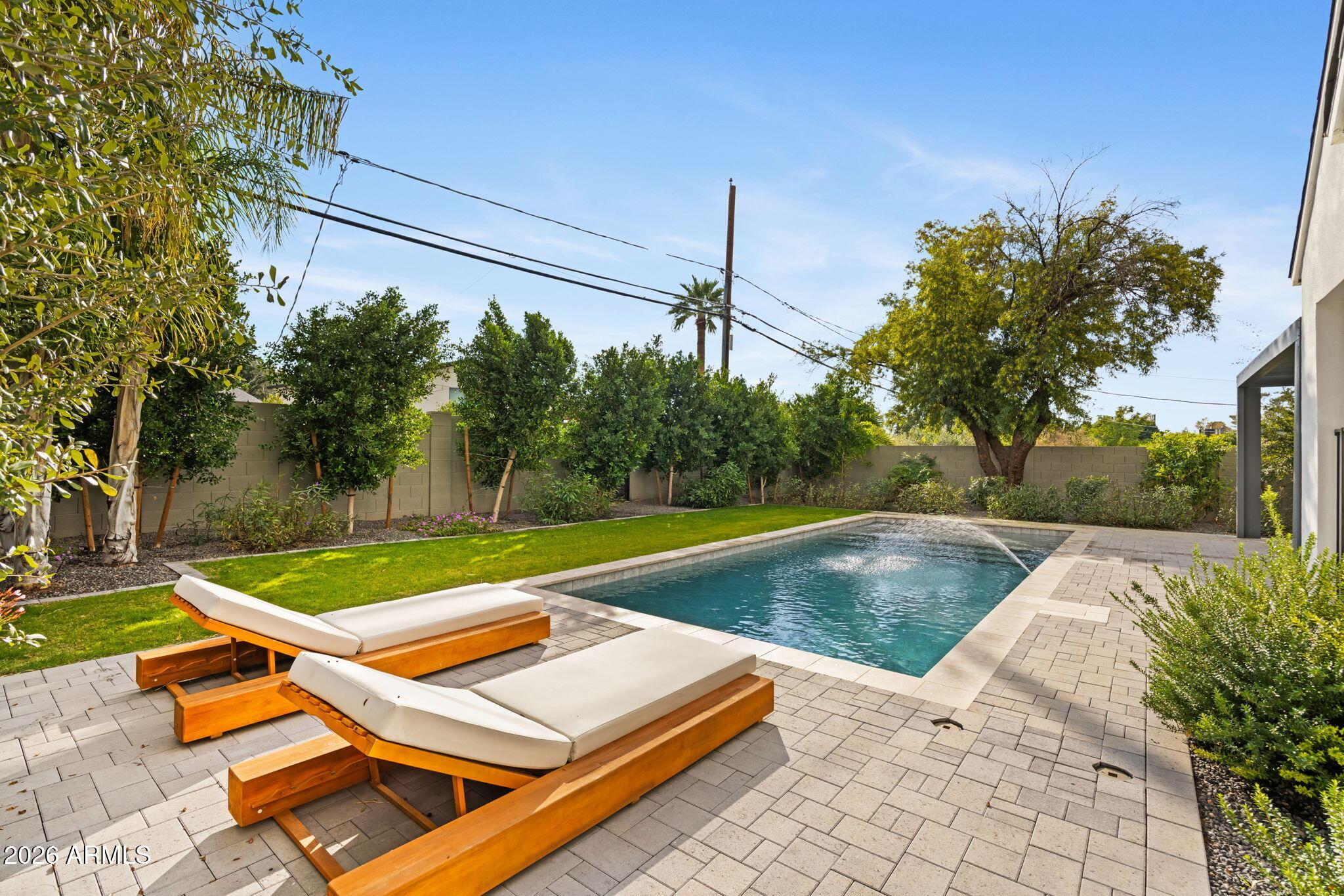  UNIT 1, Phoenix, AZ, 85018