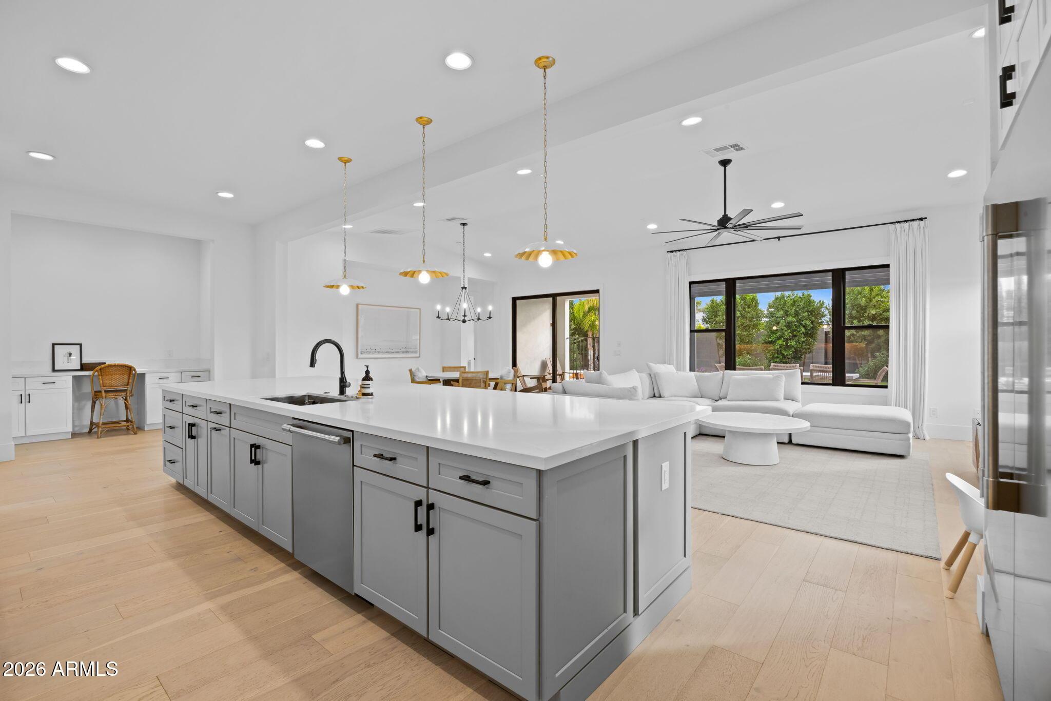  UNIT 1, Phoenix, AZ, 85018