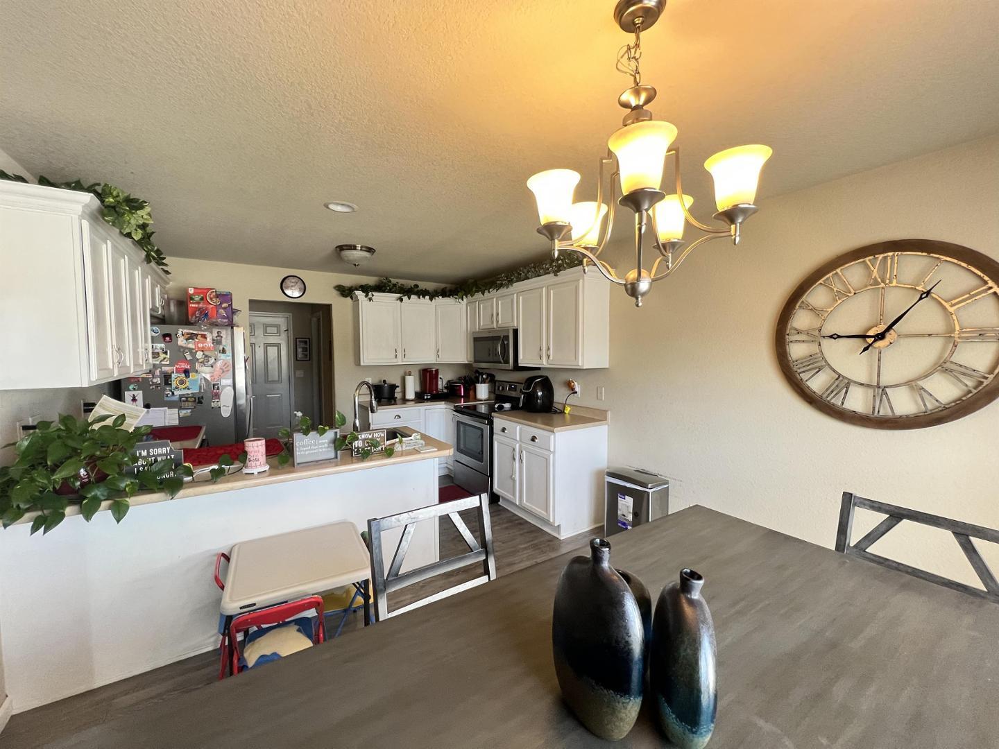 https://cdn.rentalbeast.com/listings/BUILDIUM-15404199-2.jpg.rbm