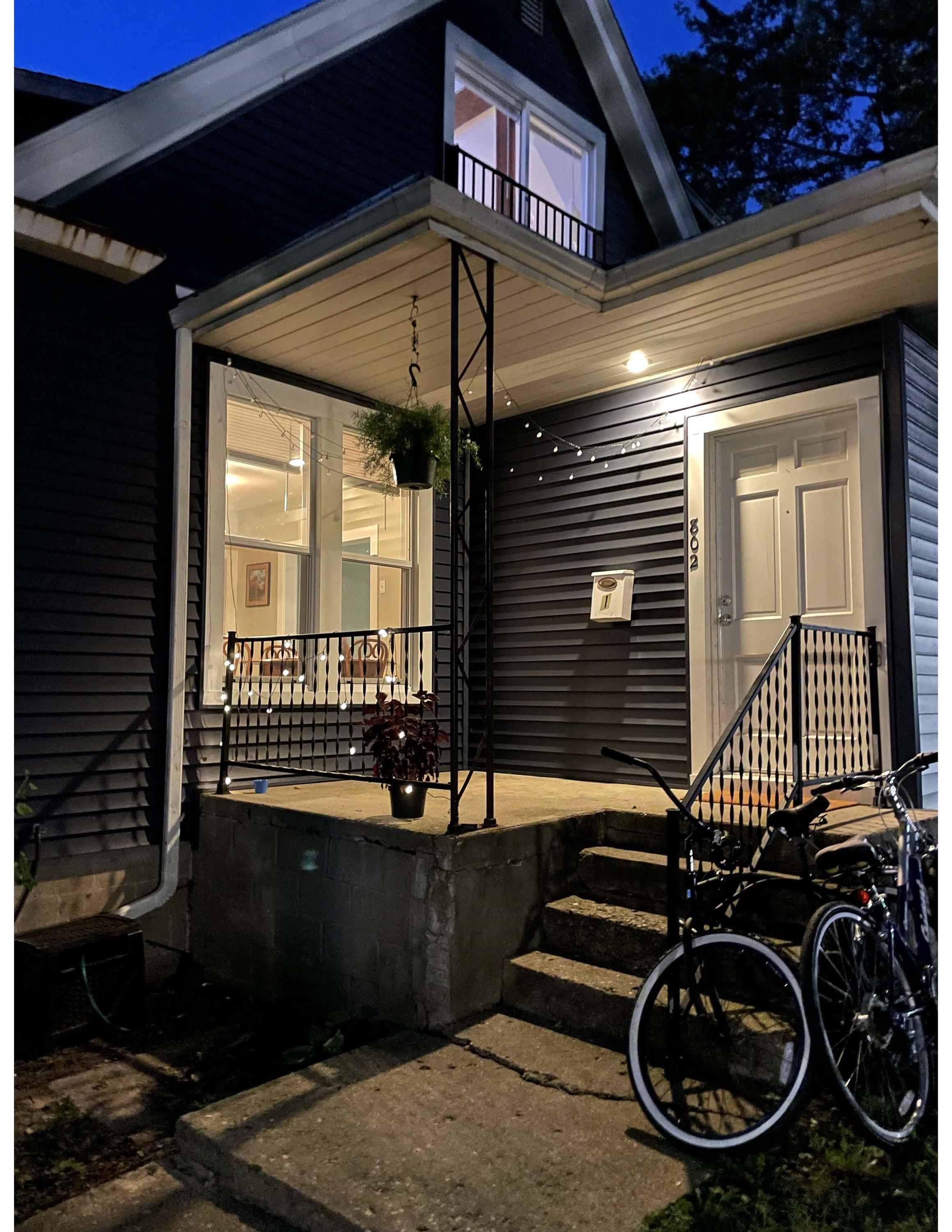 802 E Green Street #1 - 950USD / month