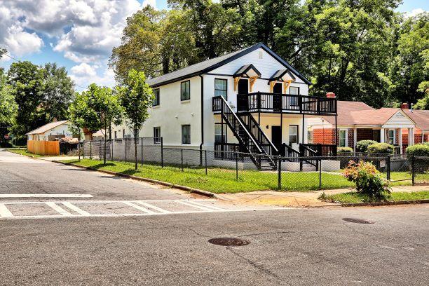 1026 Ashby Grove Southwest - 1,350USD / month