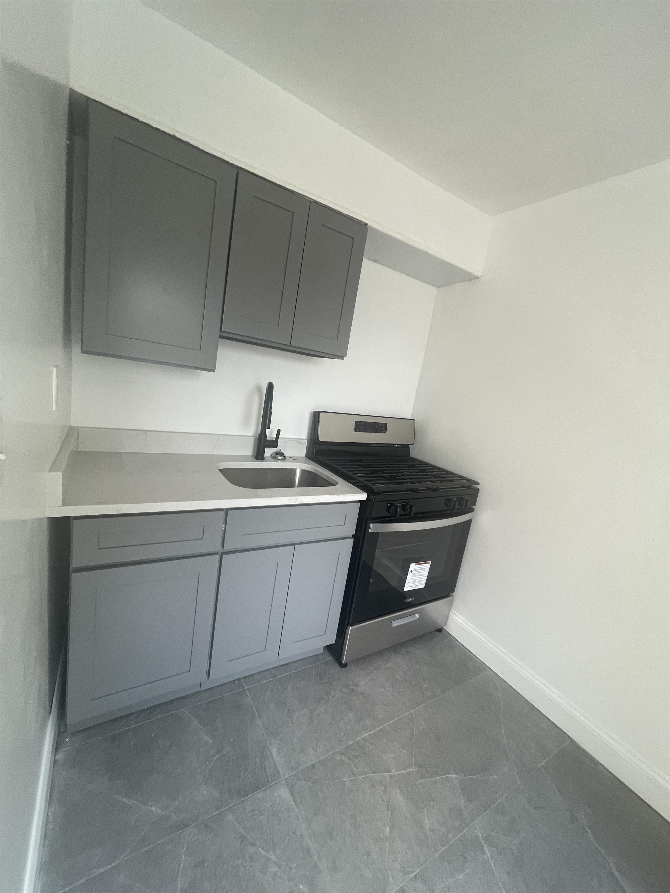 https://cdn.rentalbeast.com/listings/BUILDIUM-16198273-0.jpg.rbm